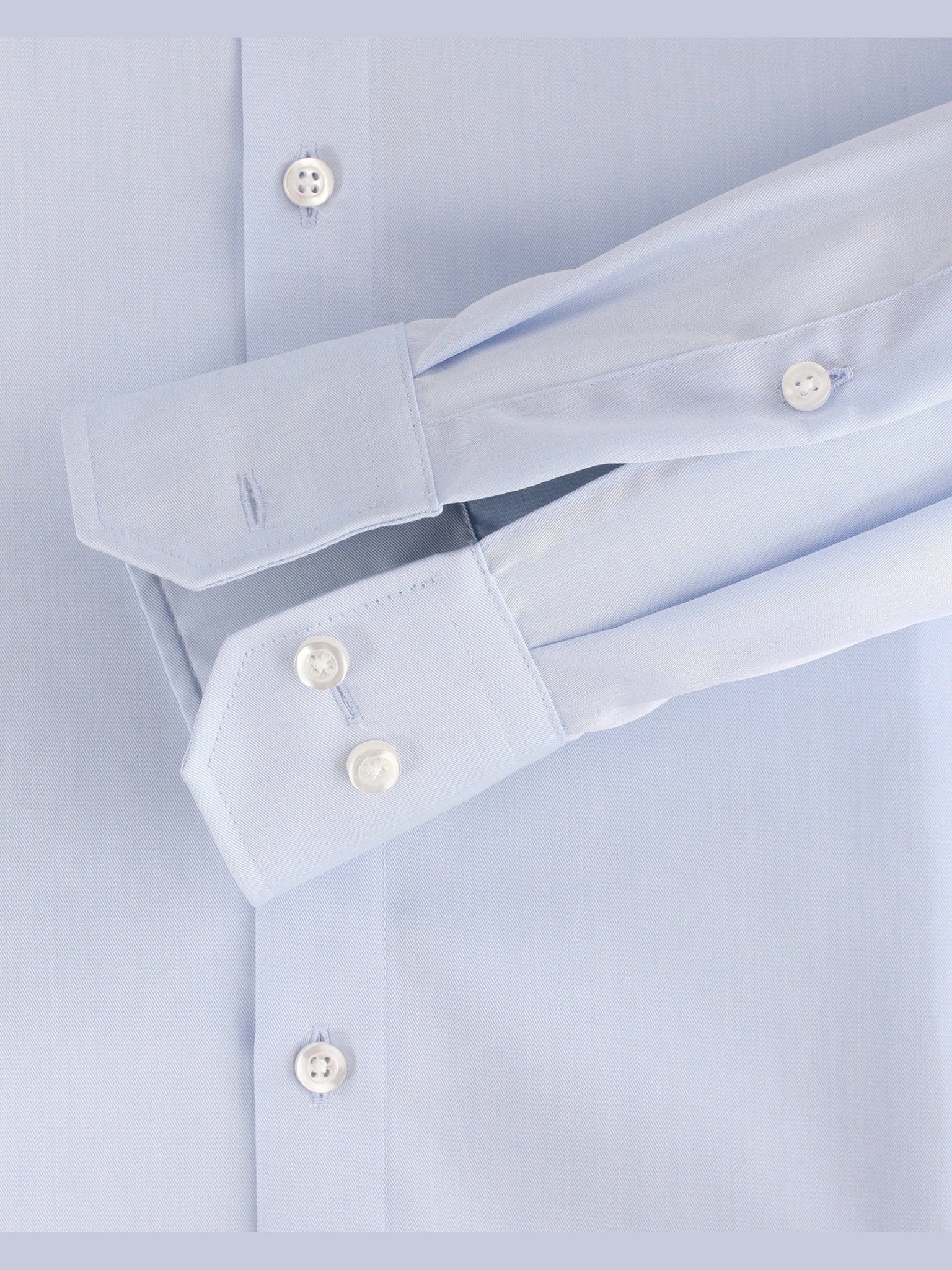 001880 - 102 Business shirt licht blauw - Castelijn mode