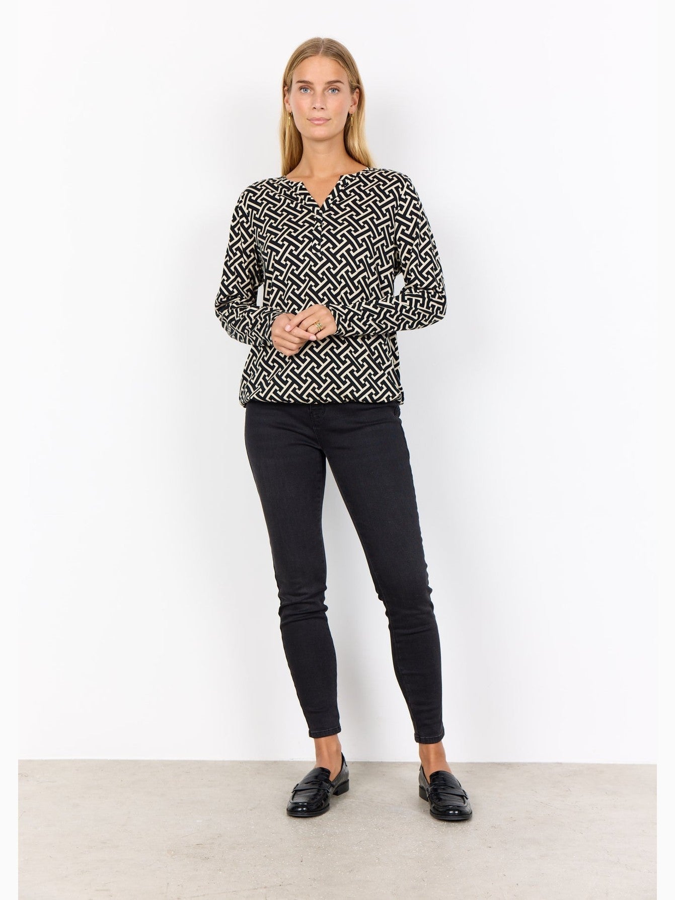 27200 9999C - SC - FELICITY AOP 520 - Castelijn mode