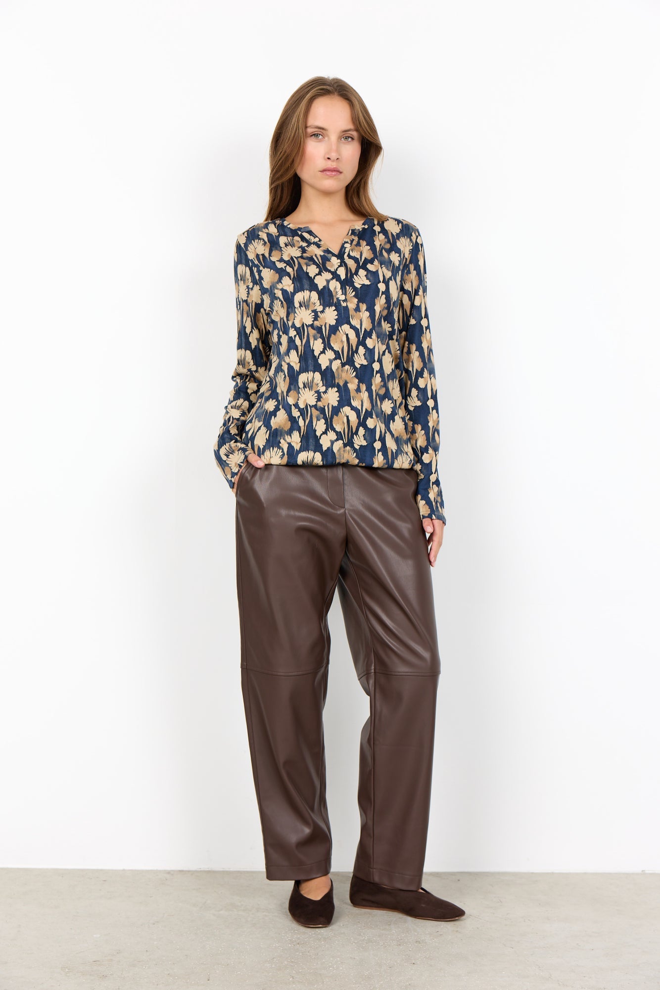 27318 - felicity - aop - 525 - 6905 - 8A Blouse - Castelijn mode