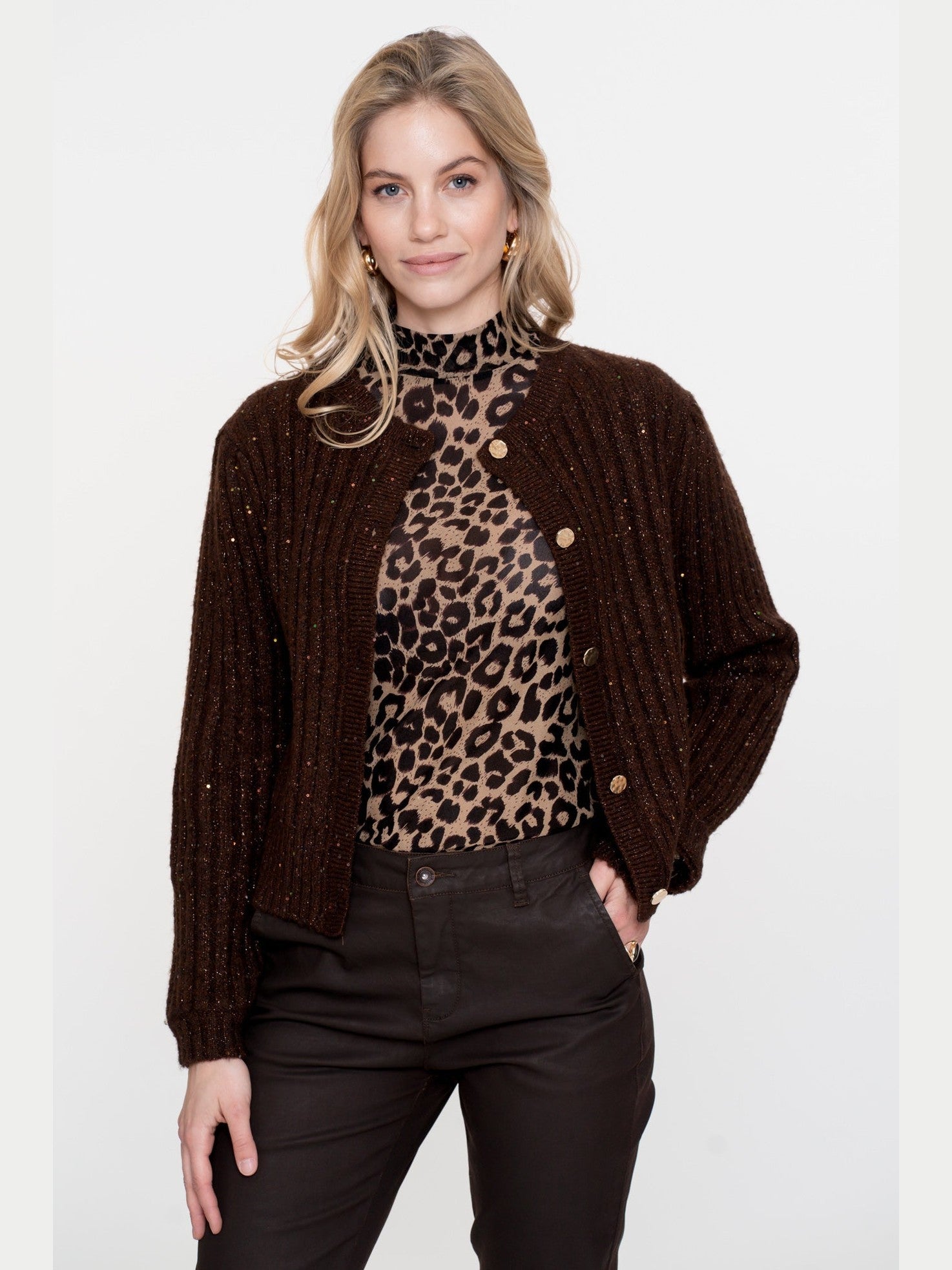 54541 - 14 - 775 Vest knitted bruin - Castelijn mode