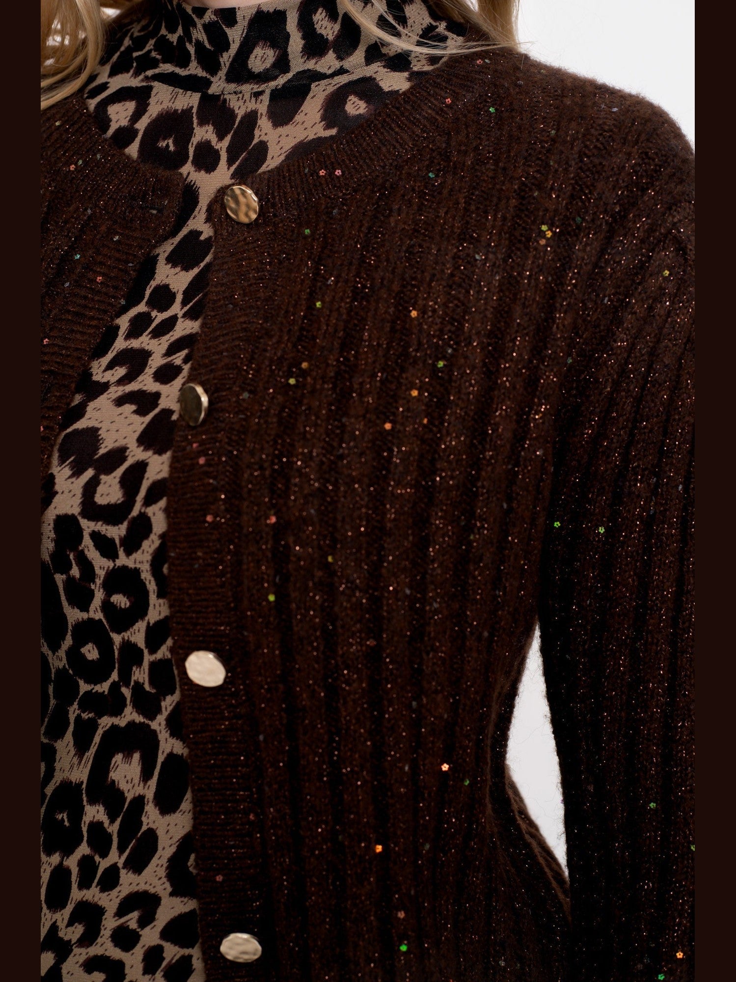 54541 - 14 - 775 Vest knitted bruin - Castelijn mode