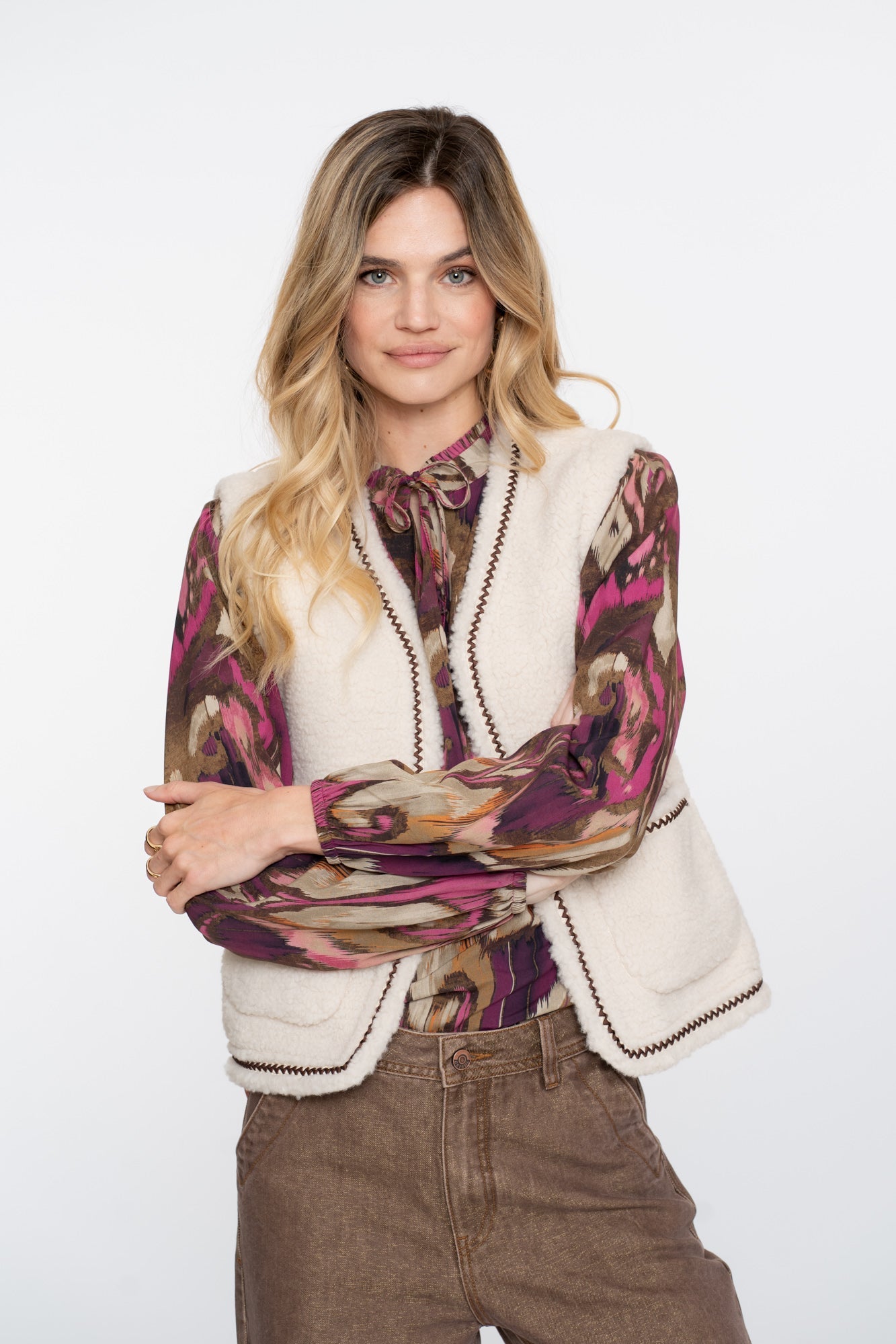 55541 - 19 Gilet teddy embroidery - Castelijn mode
