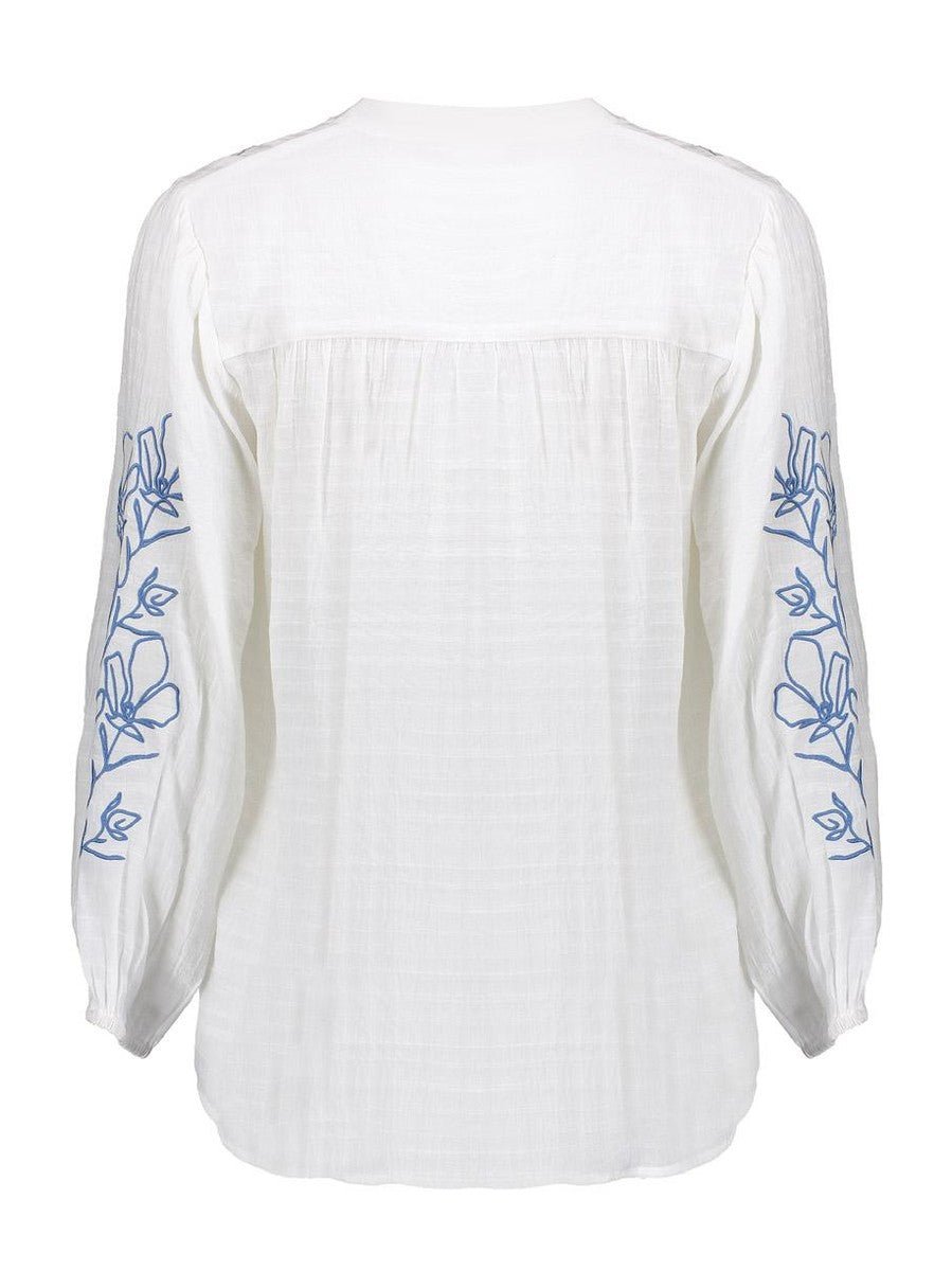 63069 - 14 0 Blouse wit met borduursel - Castelijn mode