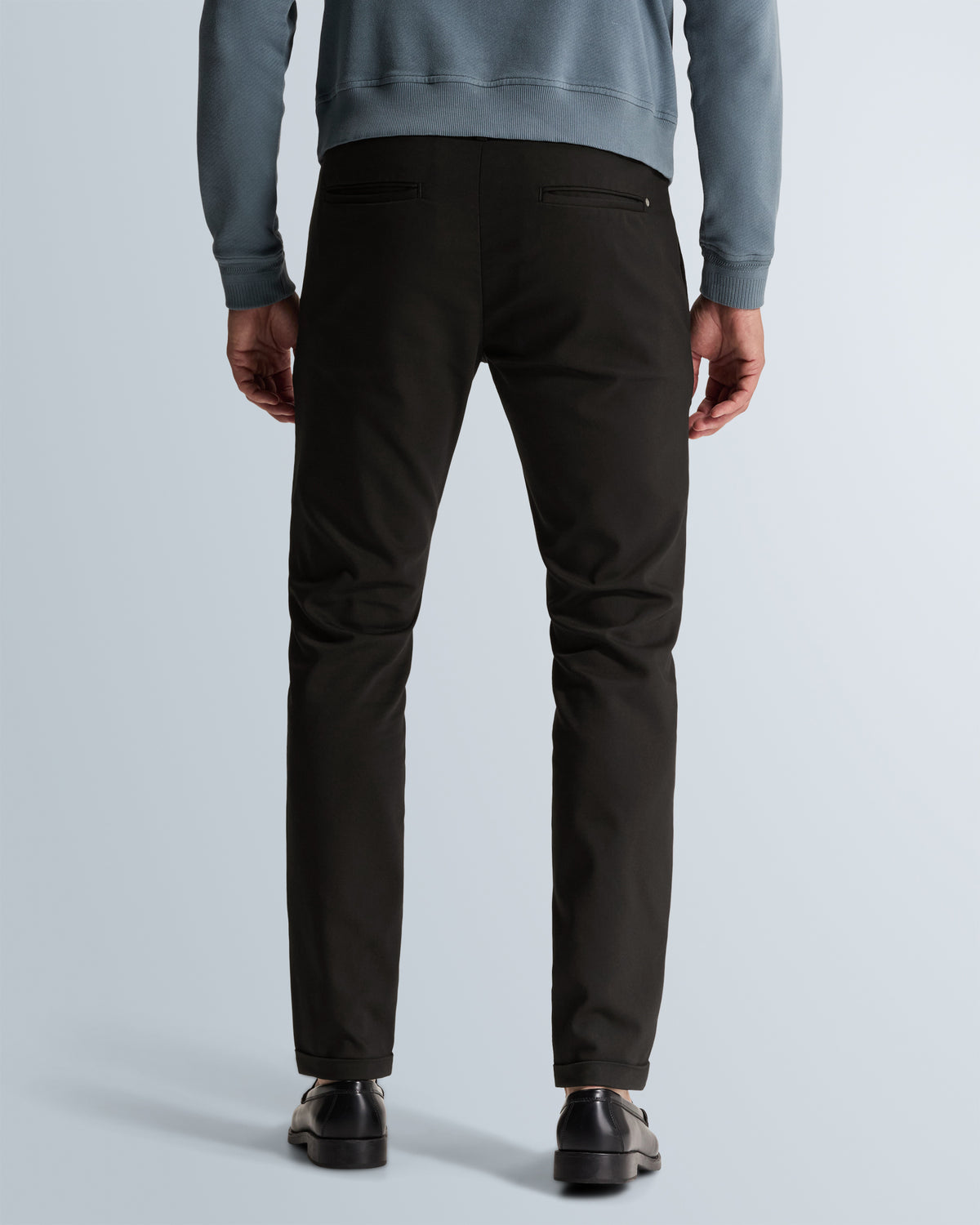 Cast Iron Cylas chino zwart