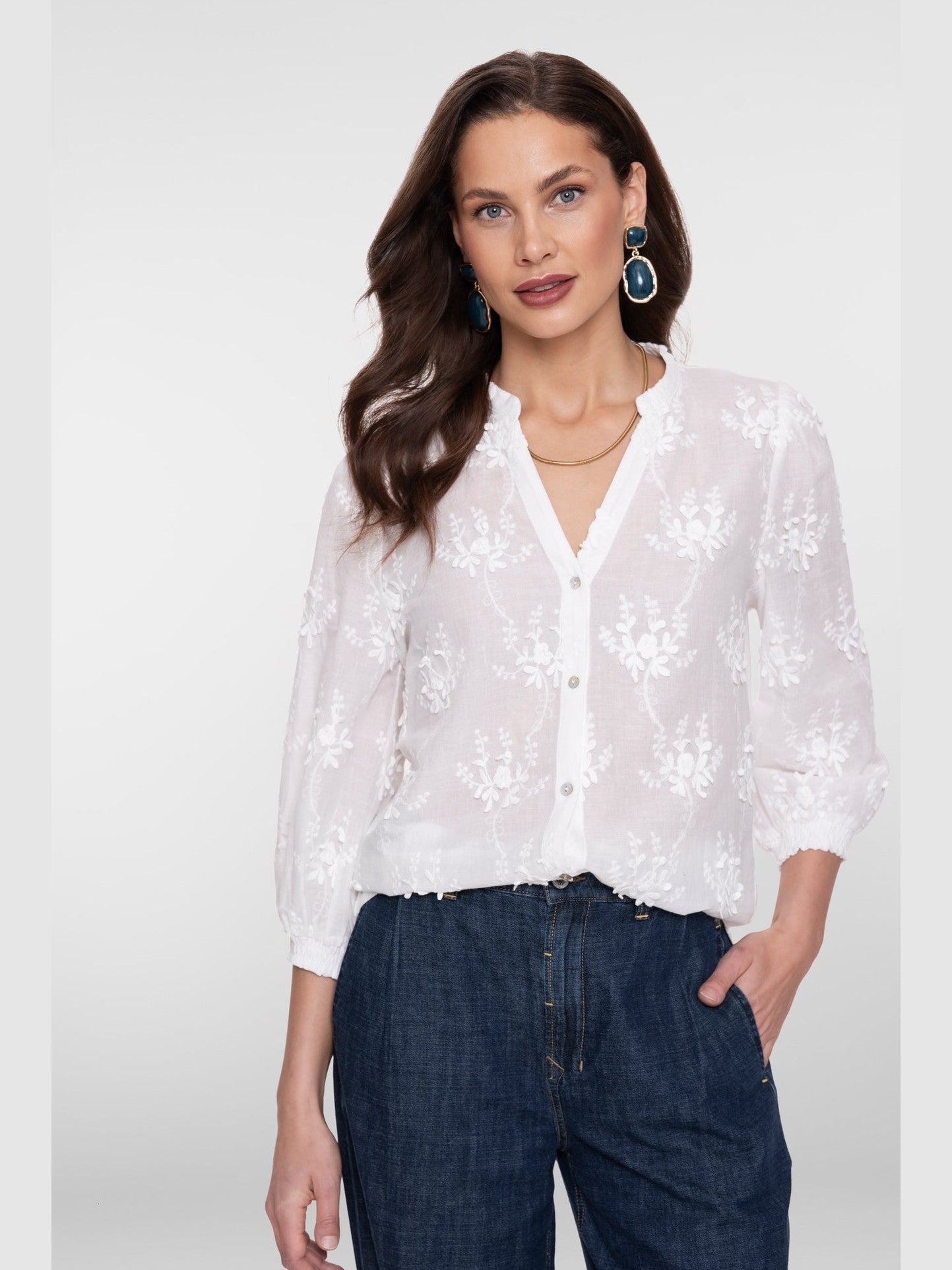 63230-26 10 Blouse met borduursel