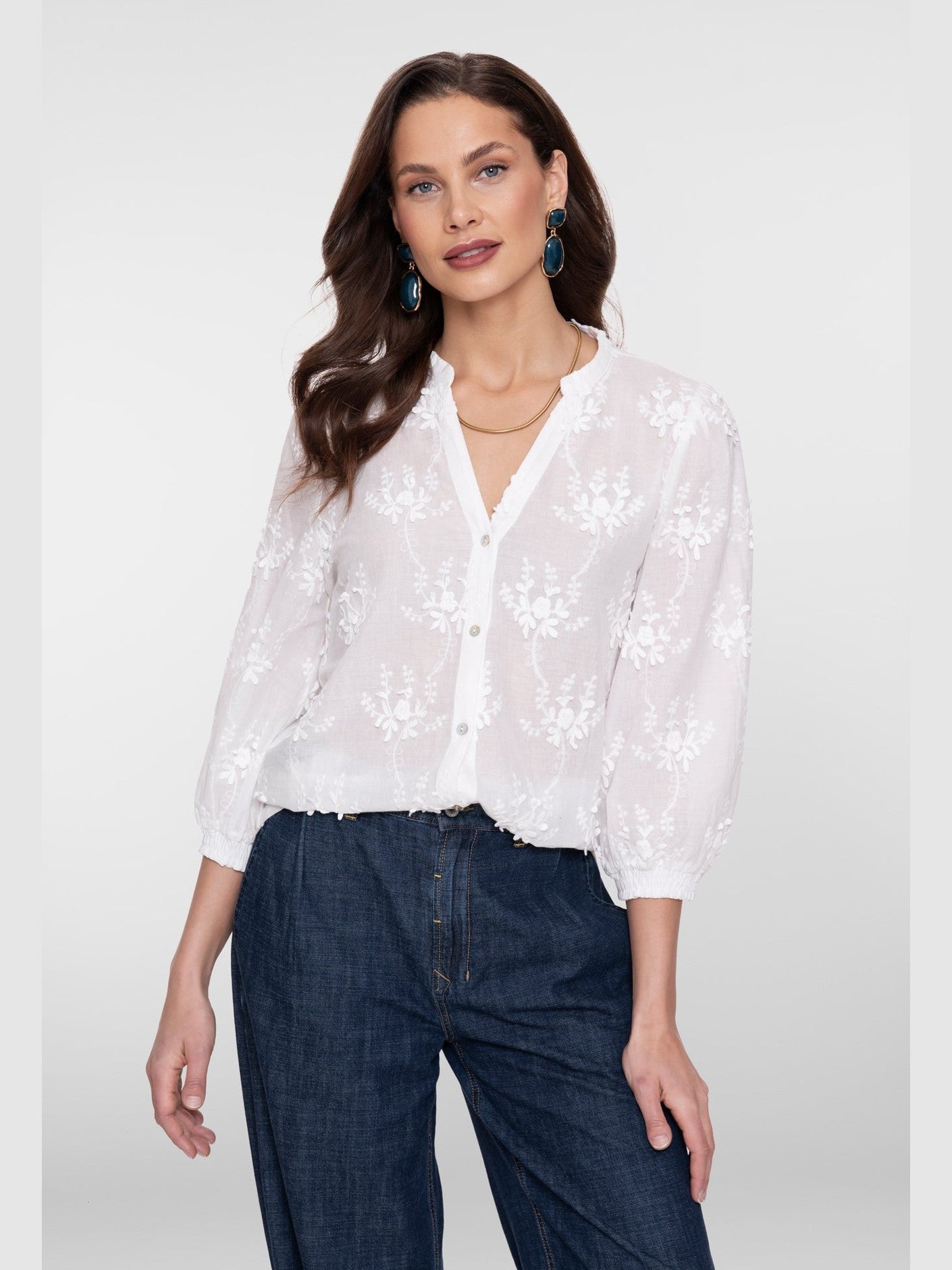 63230-26 10 Blouse met borduursel