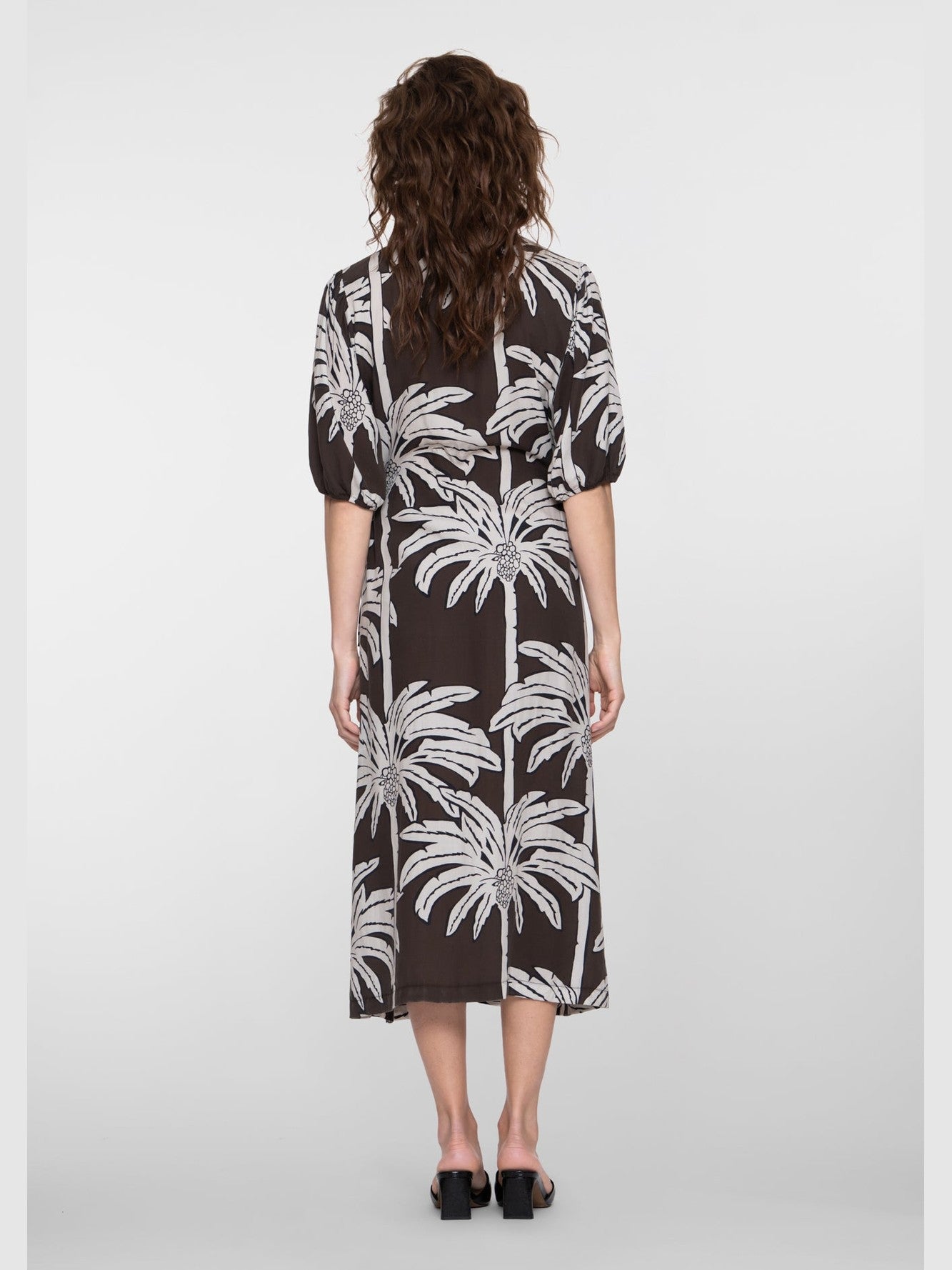 67113-20 Jurk met palmboom print