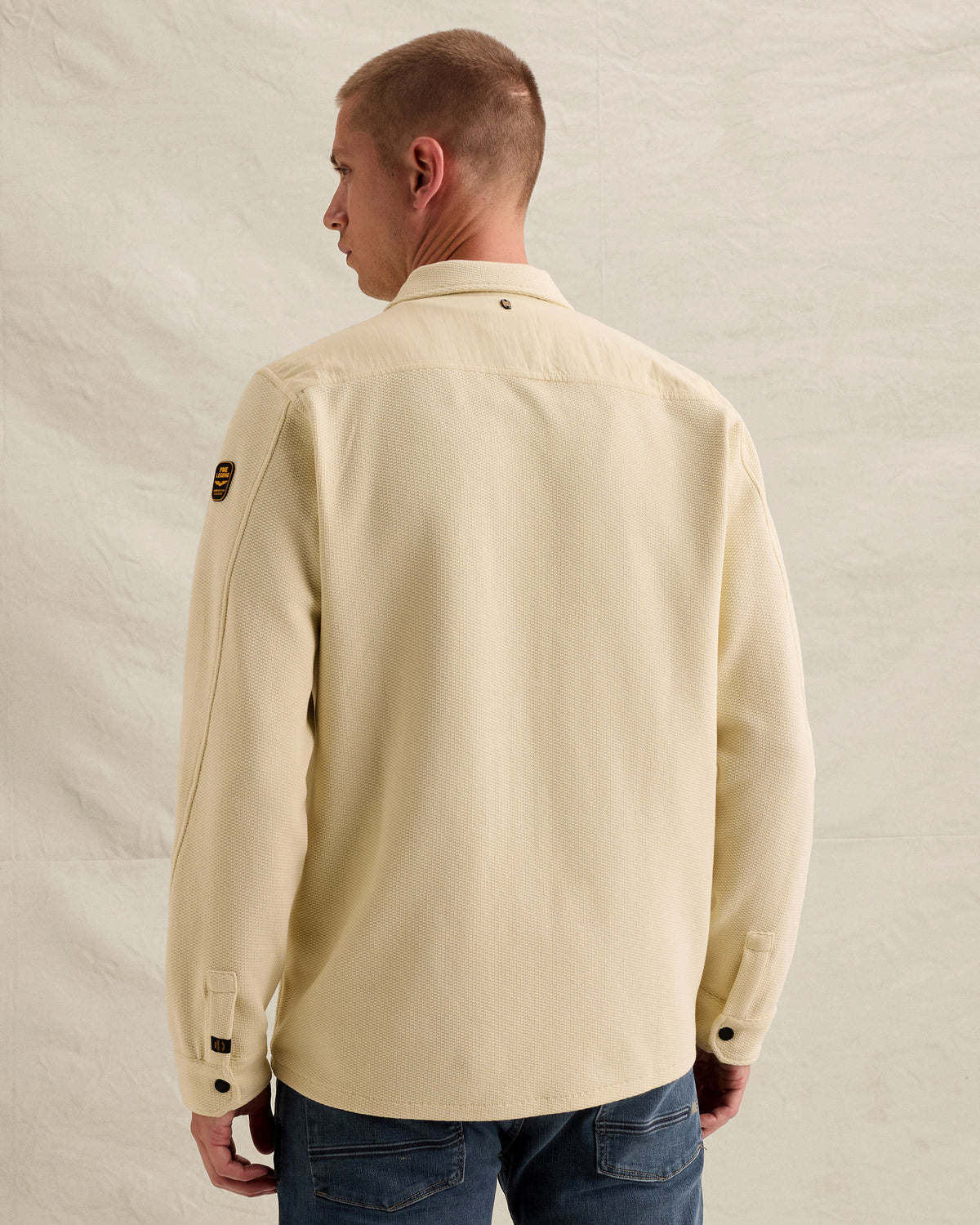 PME Legend overshirt gebroken wit met wafelstructuur en cargo borstzak