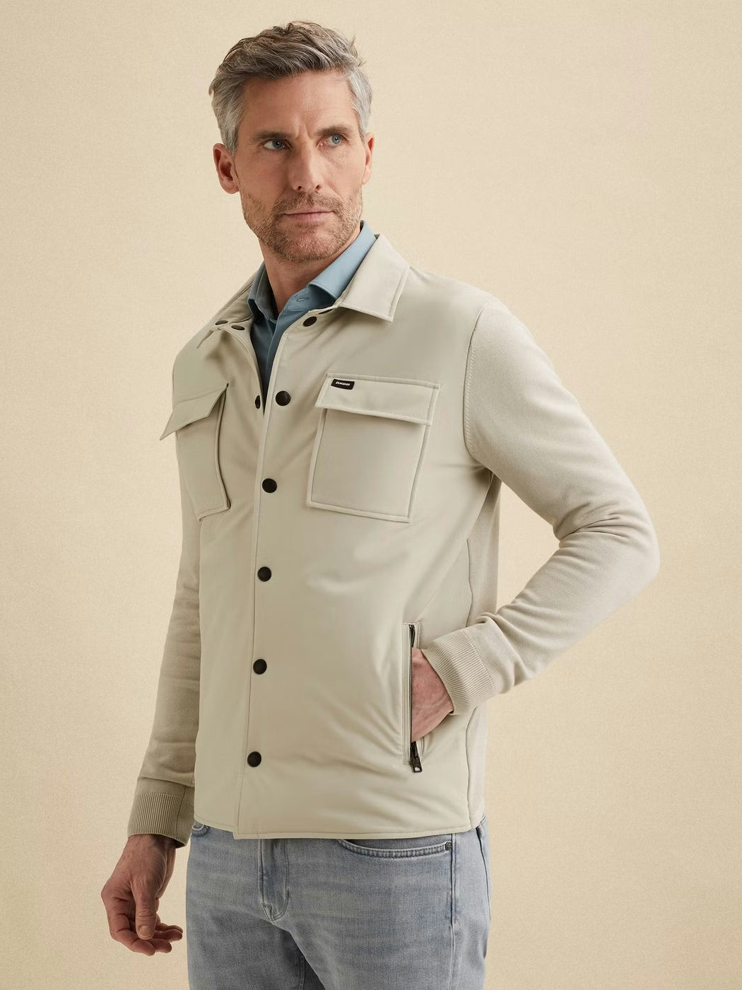 VKC2602356-9017 Overshirt ecru