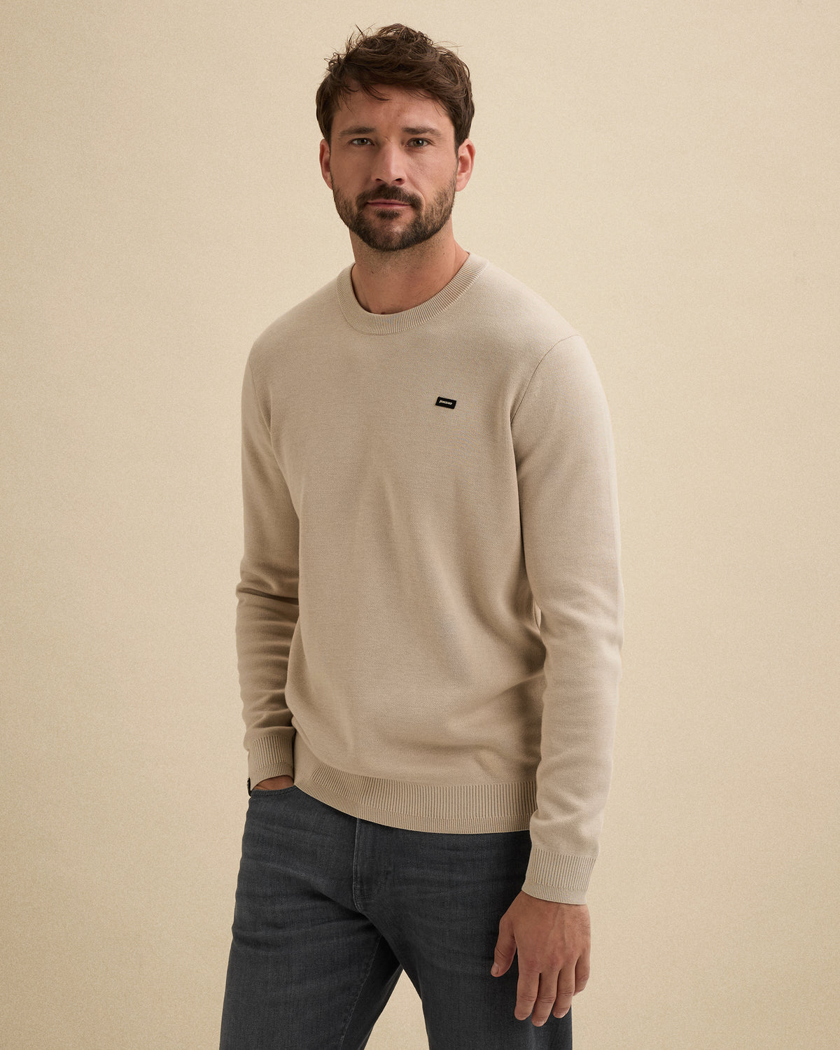 Vanguard trui beige met ronde hals en badge
