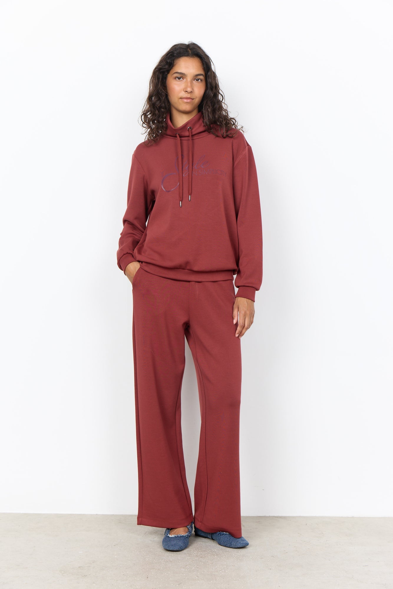 Banu Sweater Bordeaux - Castelijn mode