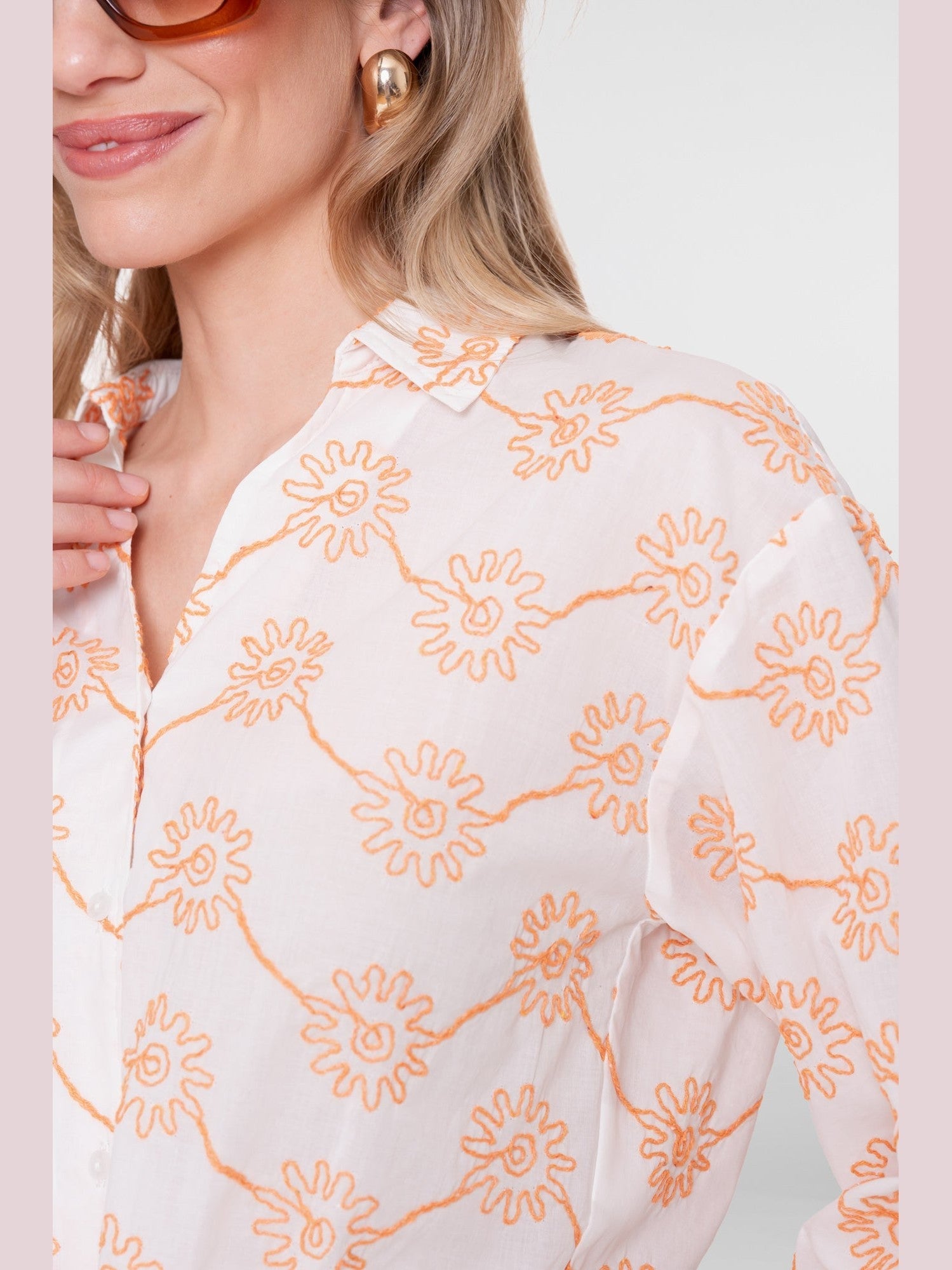 Blouse Borduursel Bloemen Wit/Peach - Castelijn mode