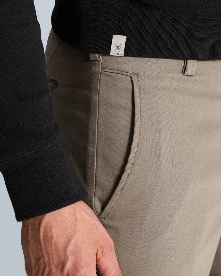 Cylas Chino Taupe - Castelijn mode