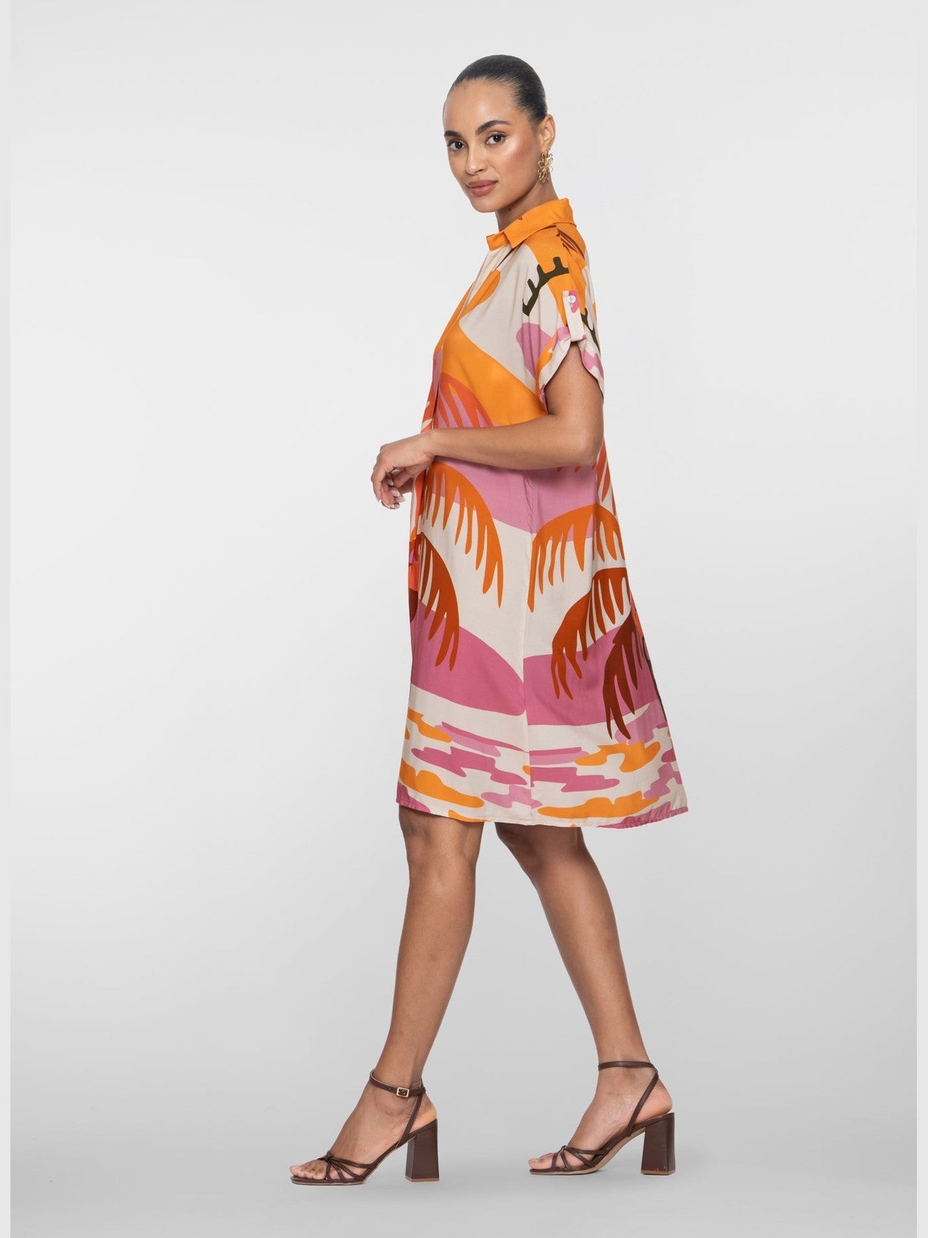 Midi Jurk Palmtree Print Roze/Coral - Castelijn mode