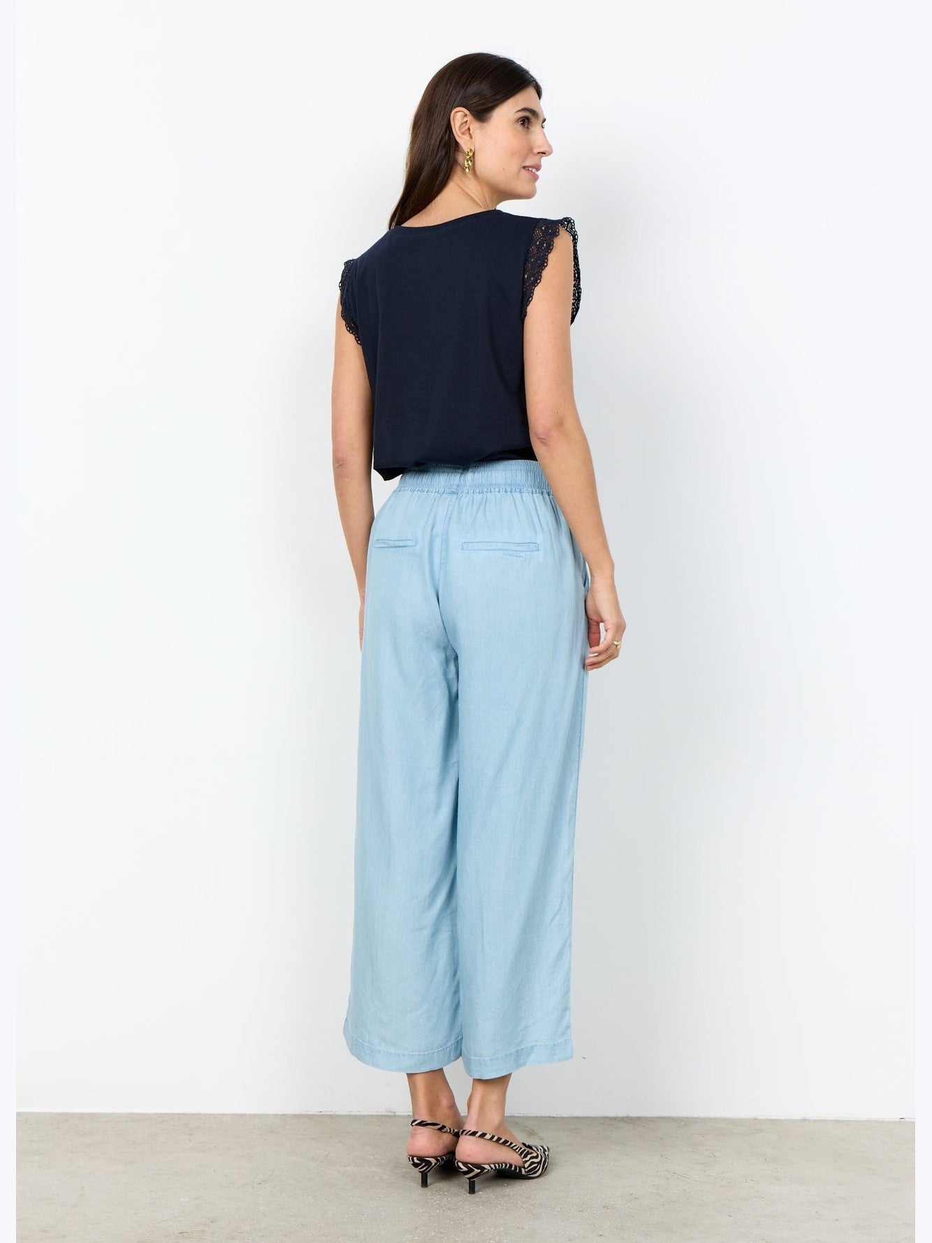 SC - LIV 25 - C Broek lichtblauw - Castelijn mode