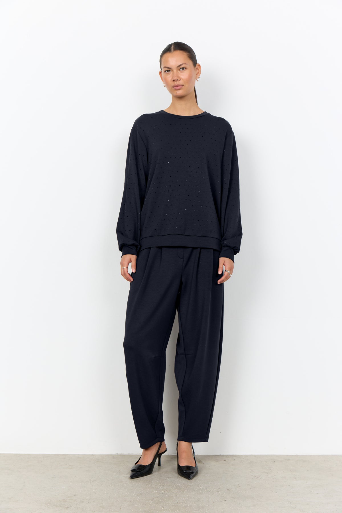 Banu Sweater Steentjes Zwart