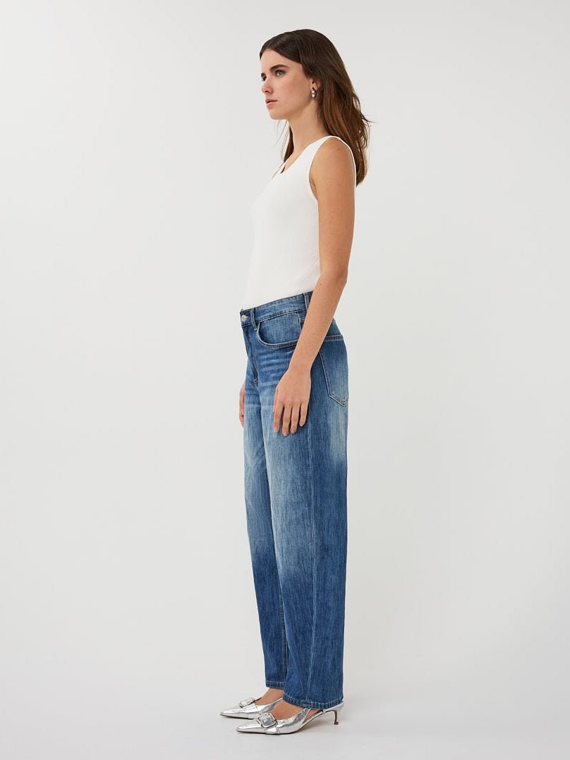 SP26.12017 Jeans met barrel fit - Castelijn mode