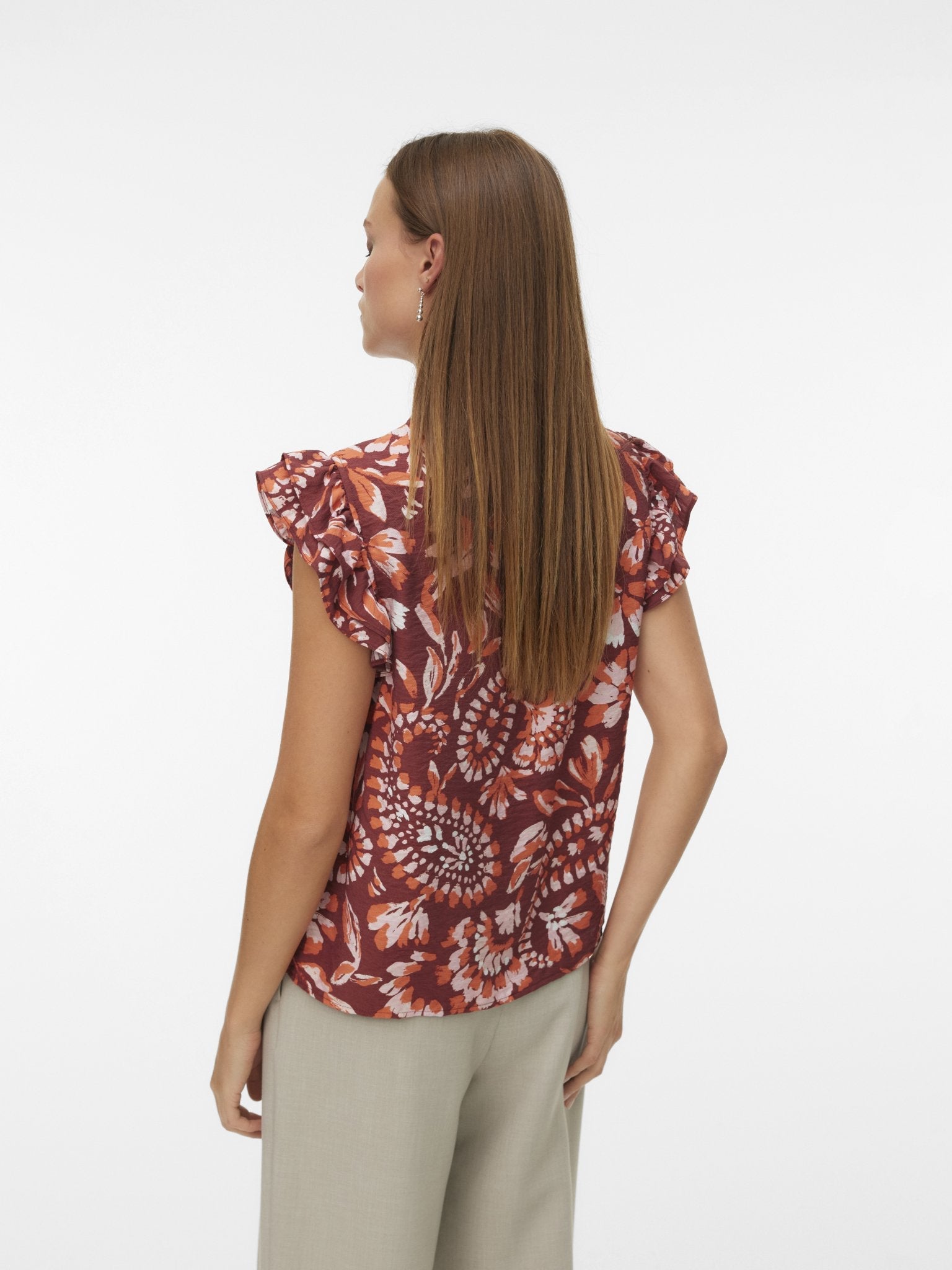 VMNellie Carla Top Bruin Print V - Hals - Castelijn mode