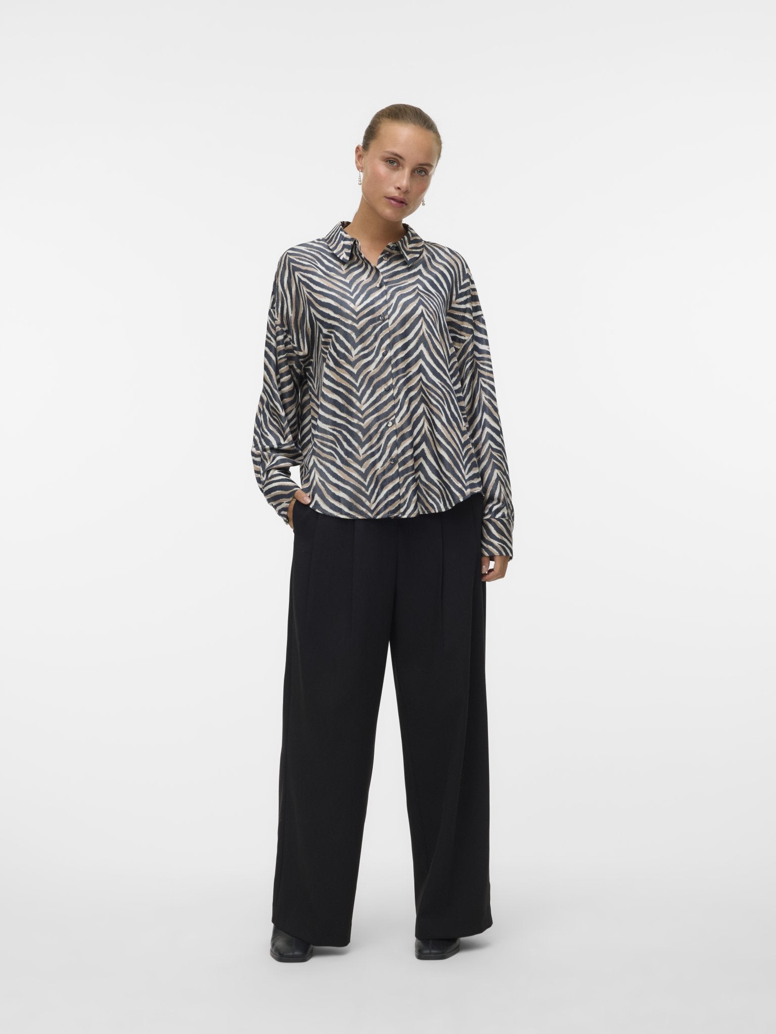 10337393 - VMVINA SONYA LS Blouse - Castelijn mode