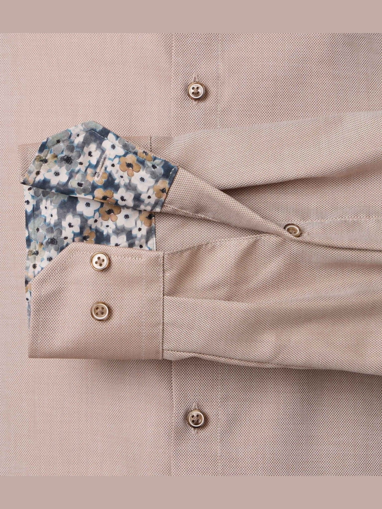 154489300 - 600 - Castelijn mode