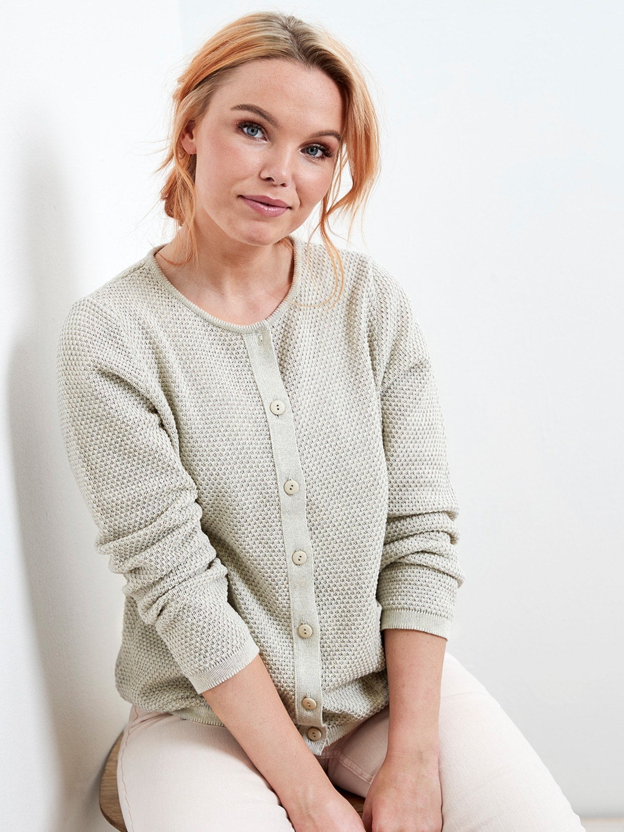 1566 1025 cardigan beige Skovhuus - Castelijn mode