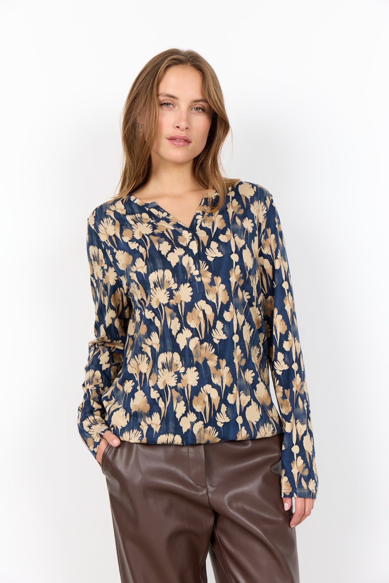 27318 - felicity - aop - 525 - 6905 - 8A Blouse - Castelijn mode