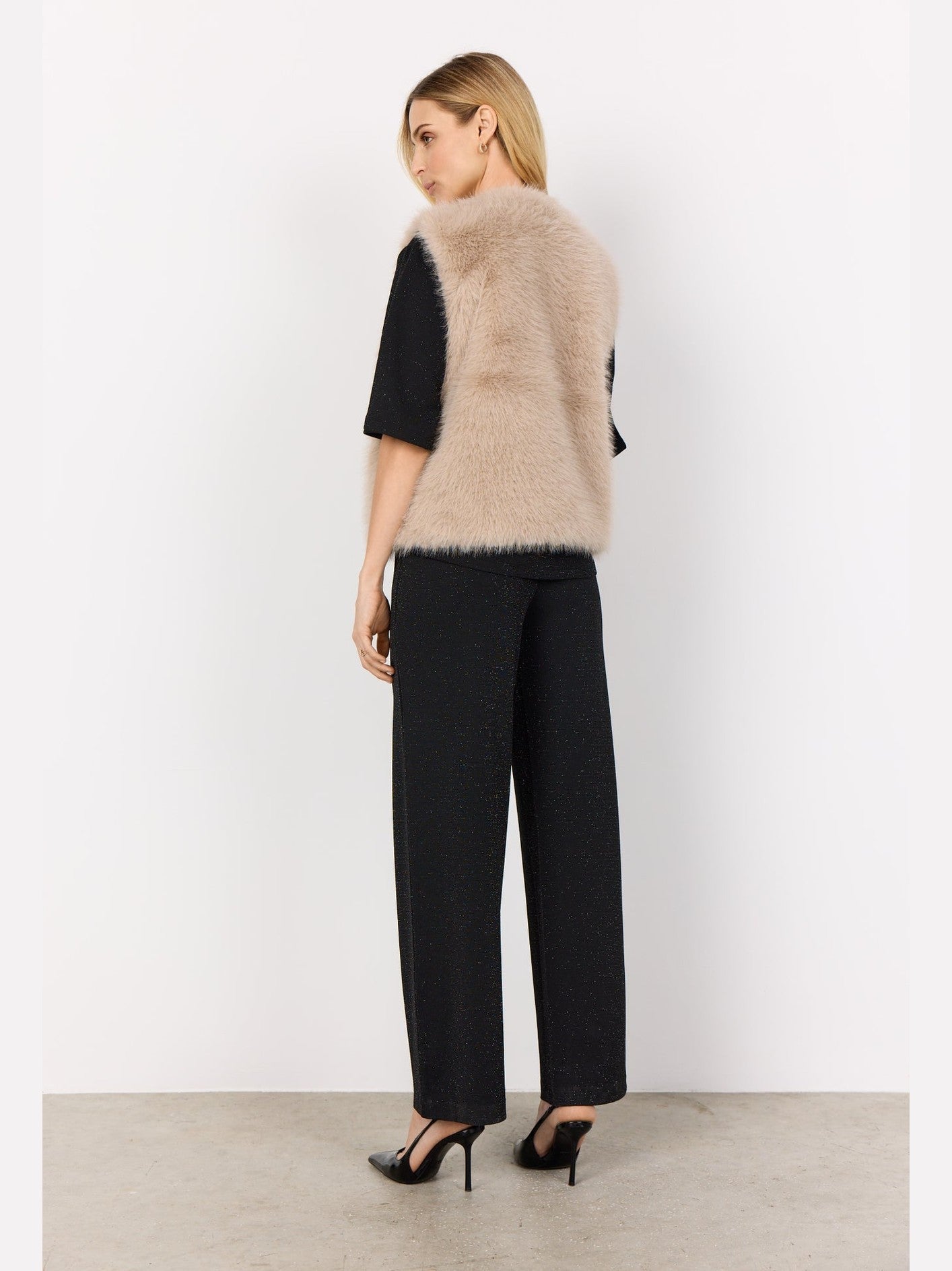 41492 - 1620 SC - NAIDA 3 - Castelijn mode