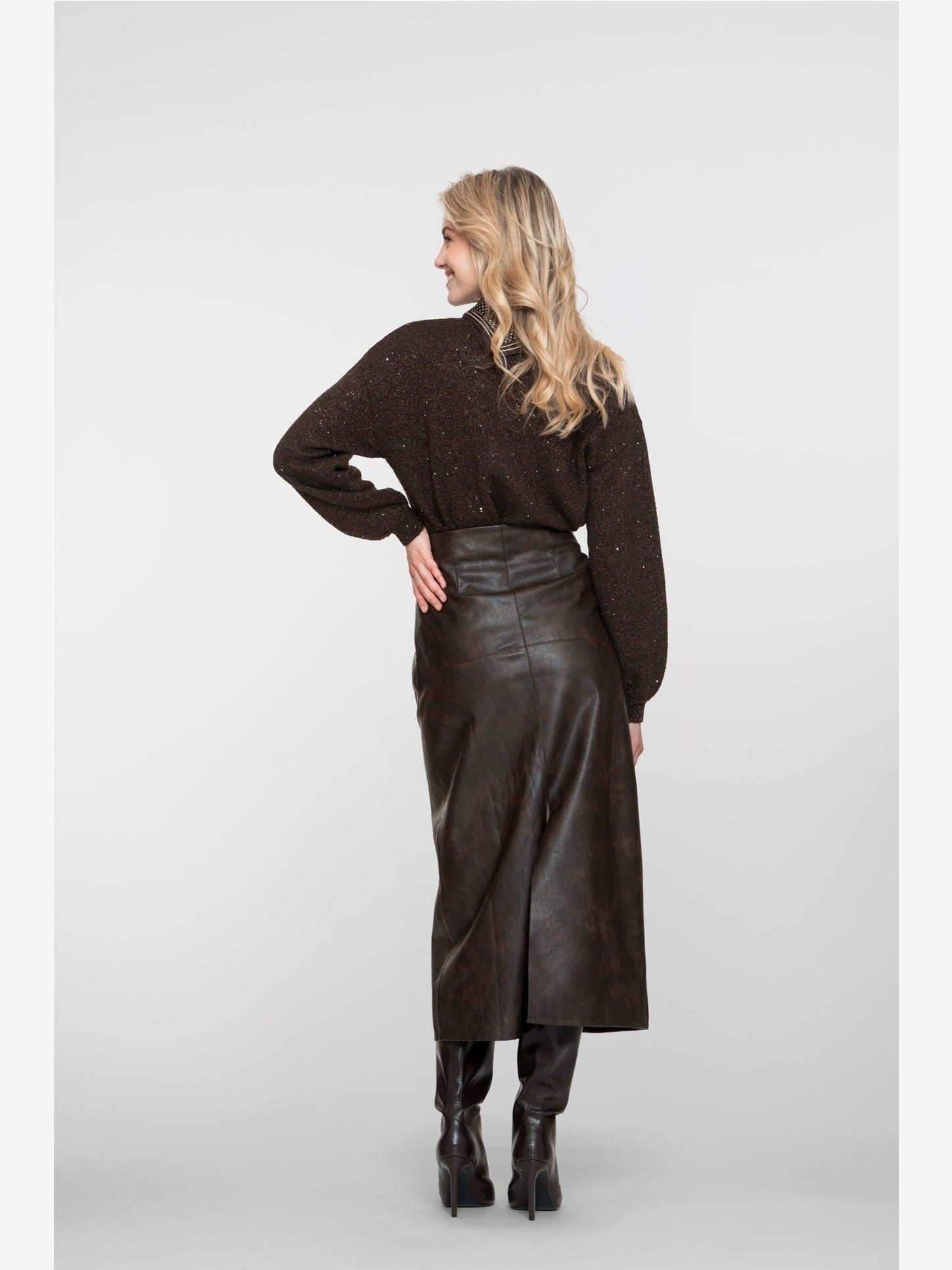 56503 - 10 775 Skirt PU bruin - Castelijn mode