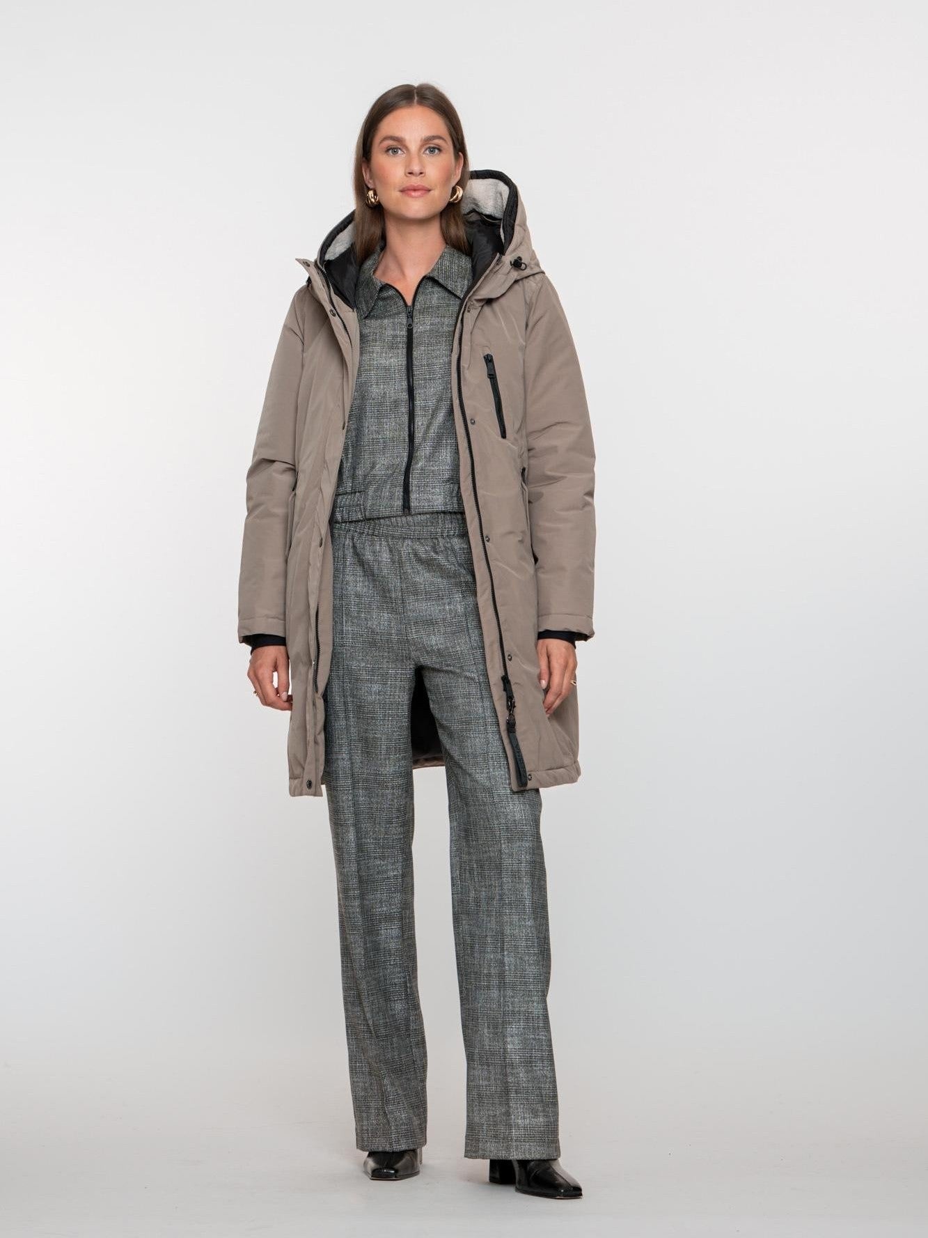 58500 - 12 Parka teddy hood mid long - Castelijn mode