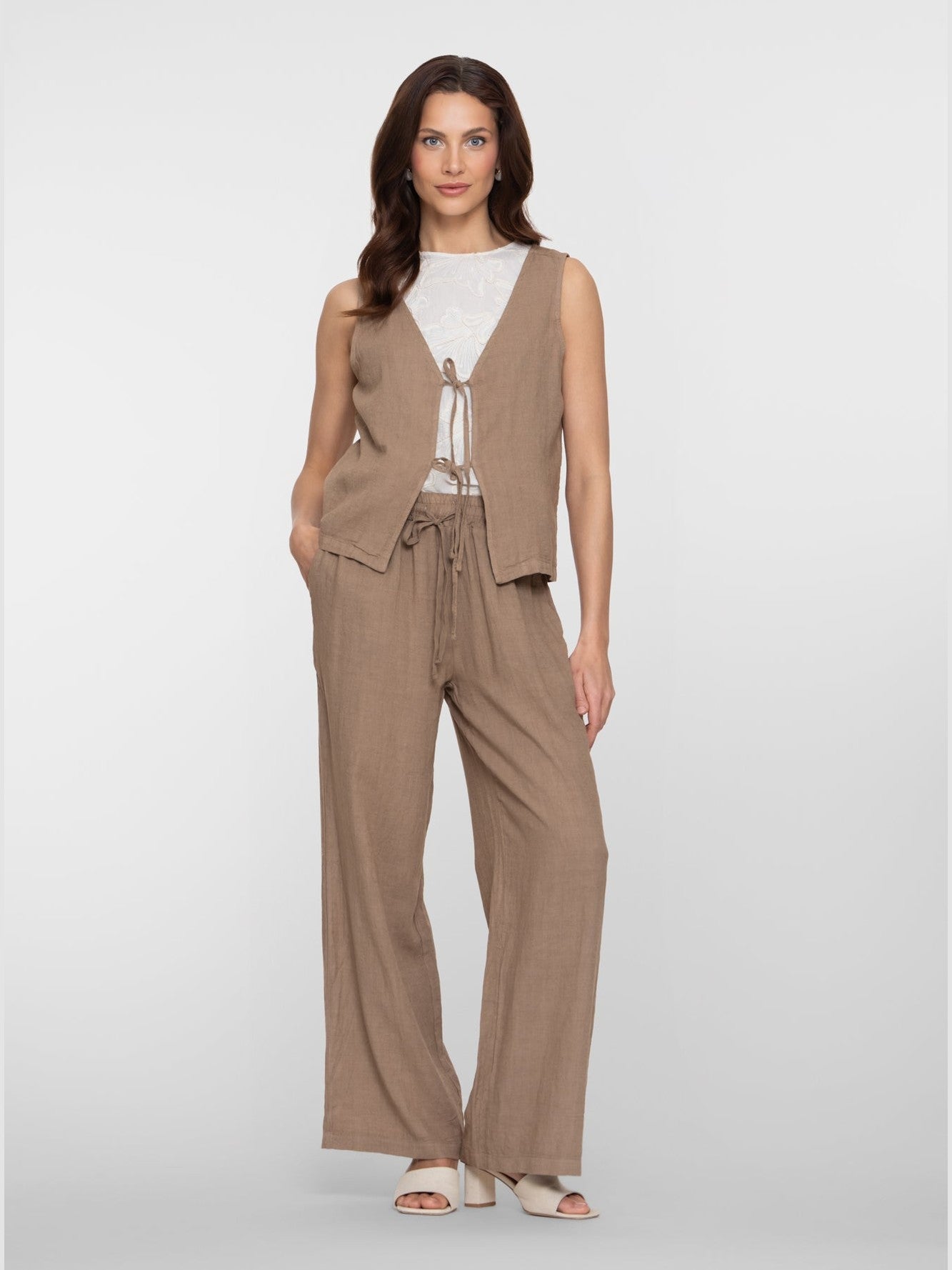 61374 - 70 Broek Linnenmix Camel Zomer - Castelijn mode