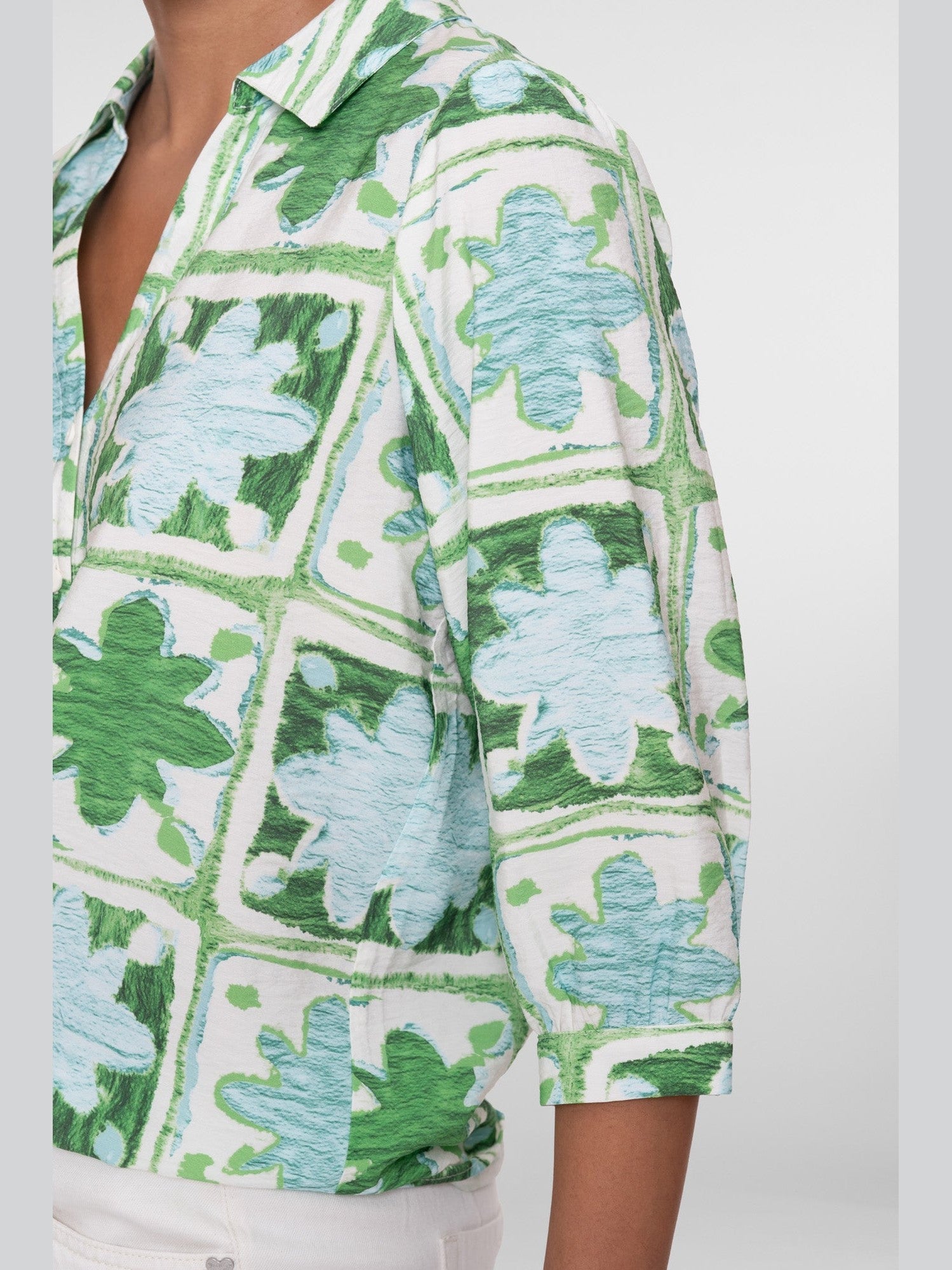 63470 - 20 Blouse Groen/Lichtblauw Viscosemix - Castelijn mode