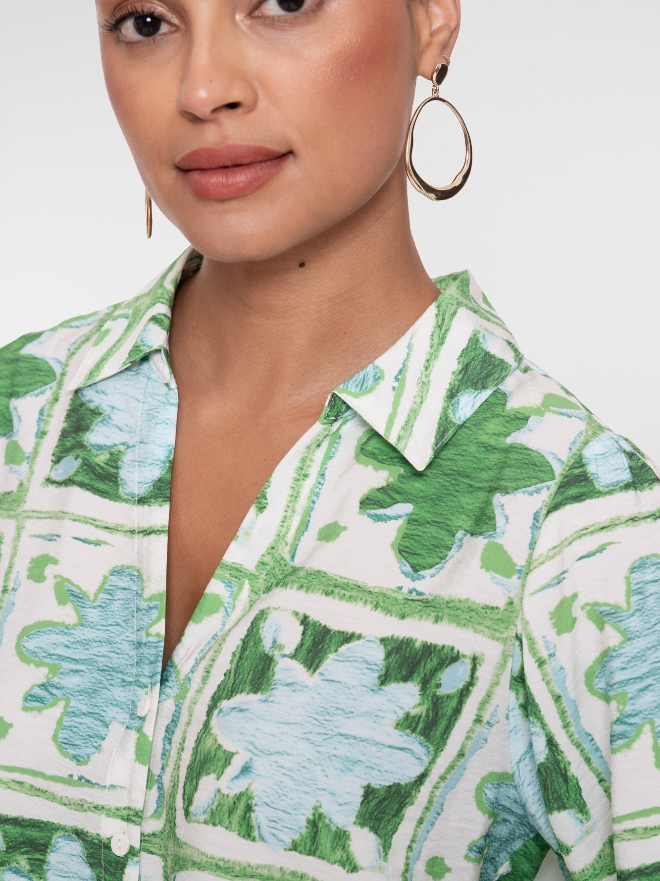 63470 - 20 Blouse Groen/Lichtblauw Viscosemix - Castelijn mode