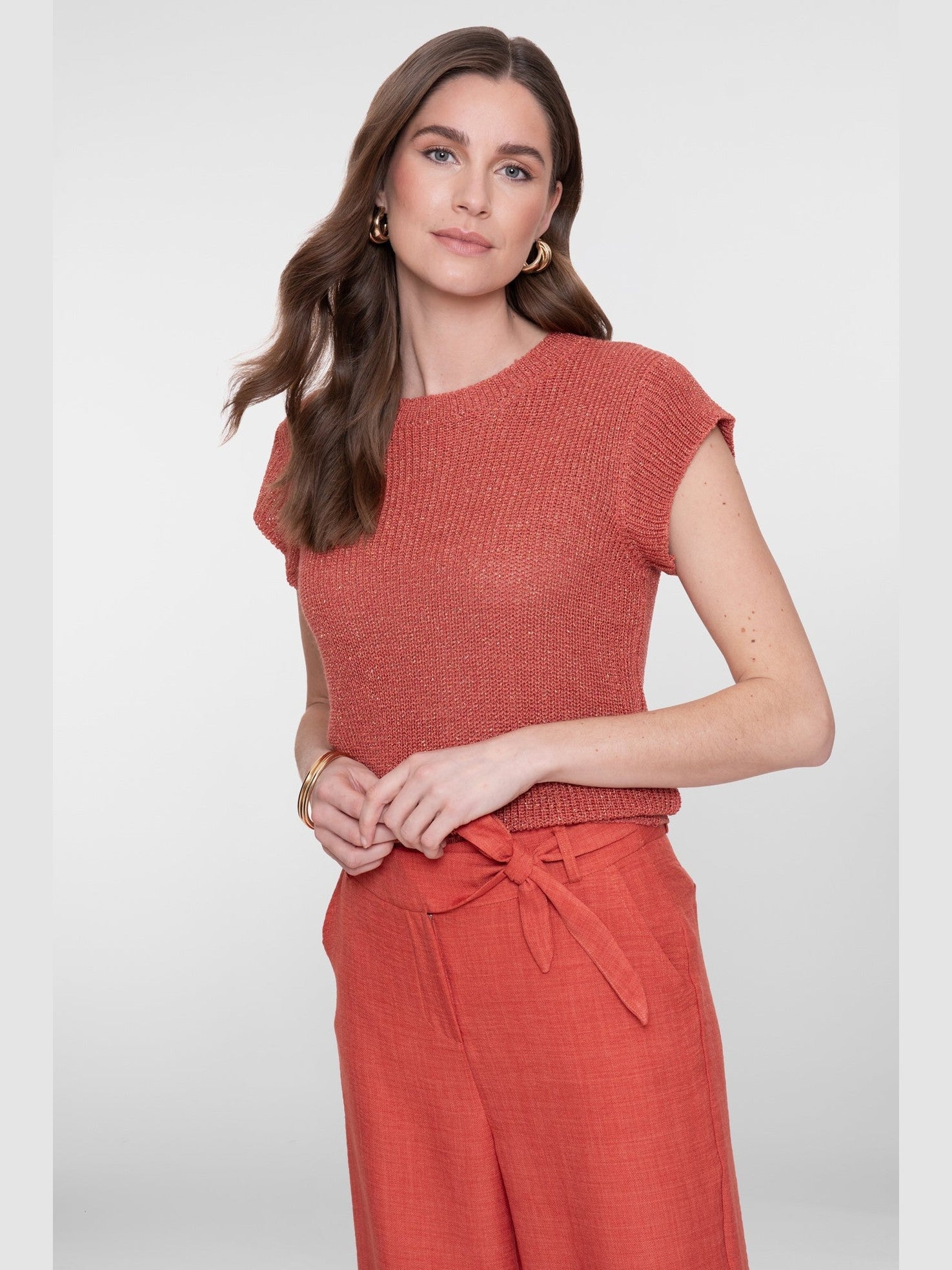 64082 - 70 743 Trui lurex mouwloos - Castelijn mode