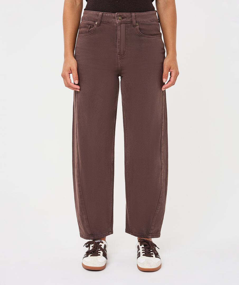 Barrel Jeans Bruin