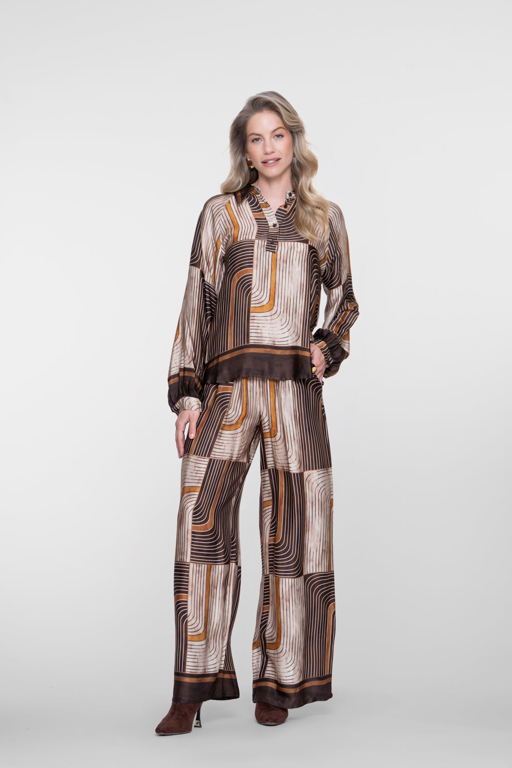 Blouse Satijn Retroprint Bruin/Zand