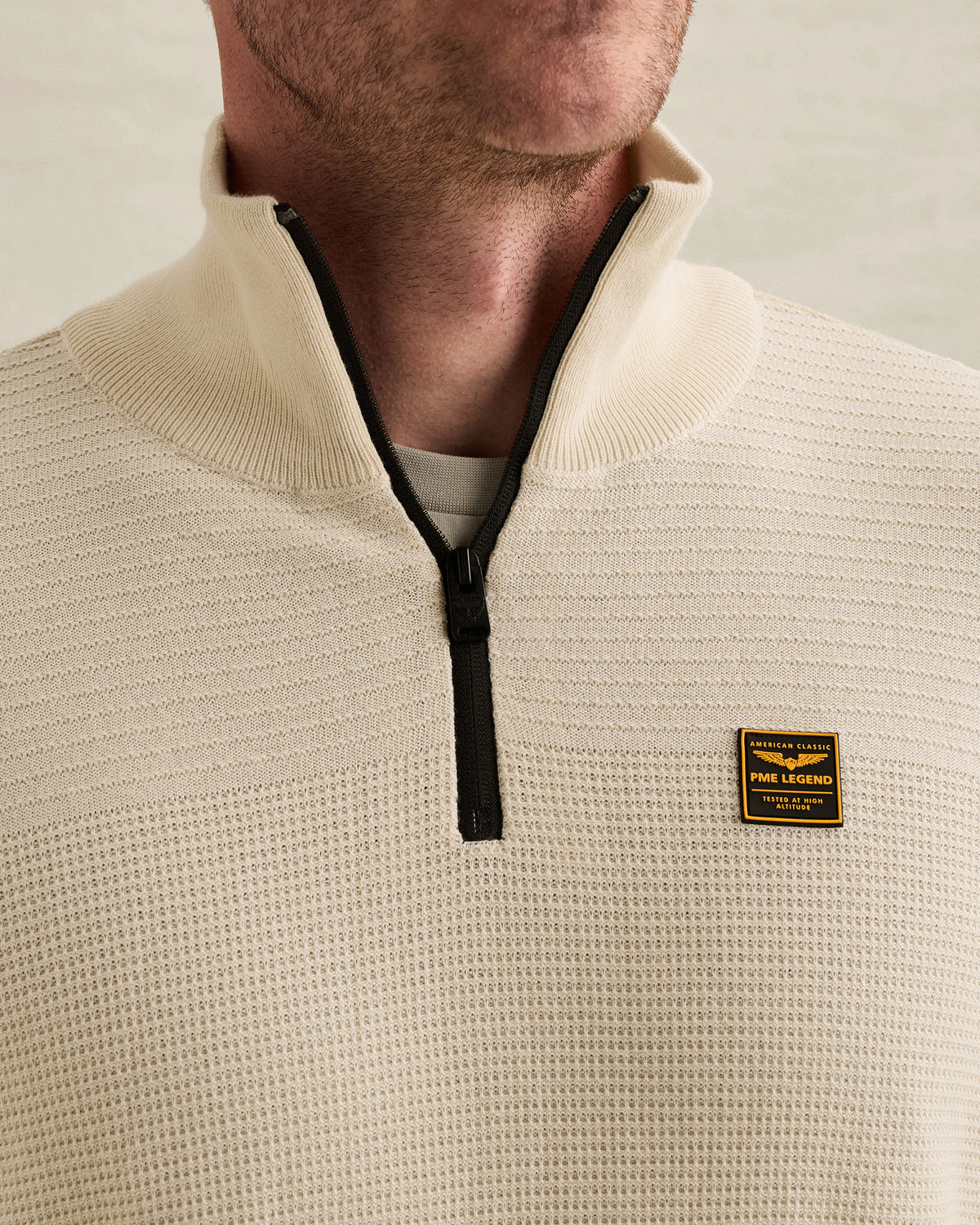 PME Legend half zip trui gebroken wit – draagbeeld