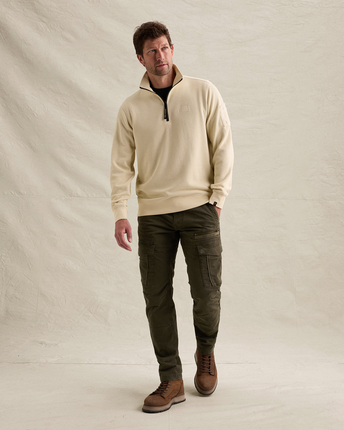 PME Legend sweater gebroken wit met halve rits en flight pocket