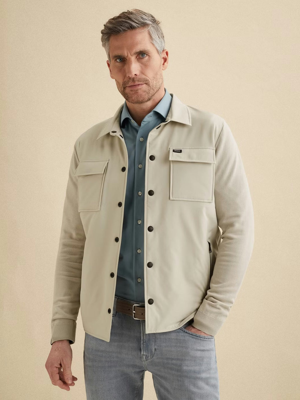 VKC2602356-9017 Overshirt ecru