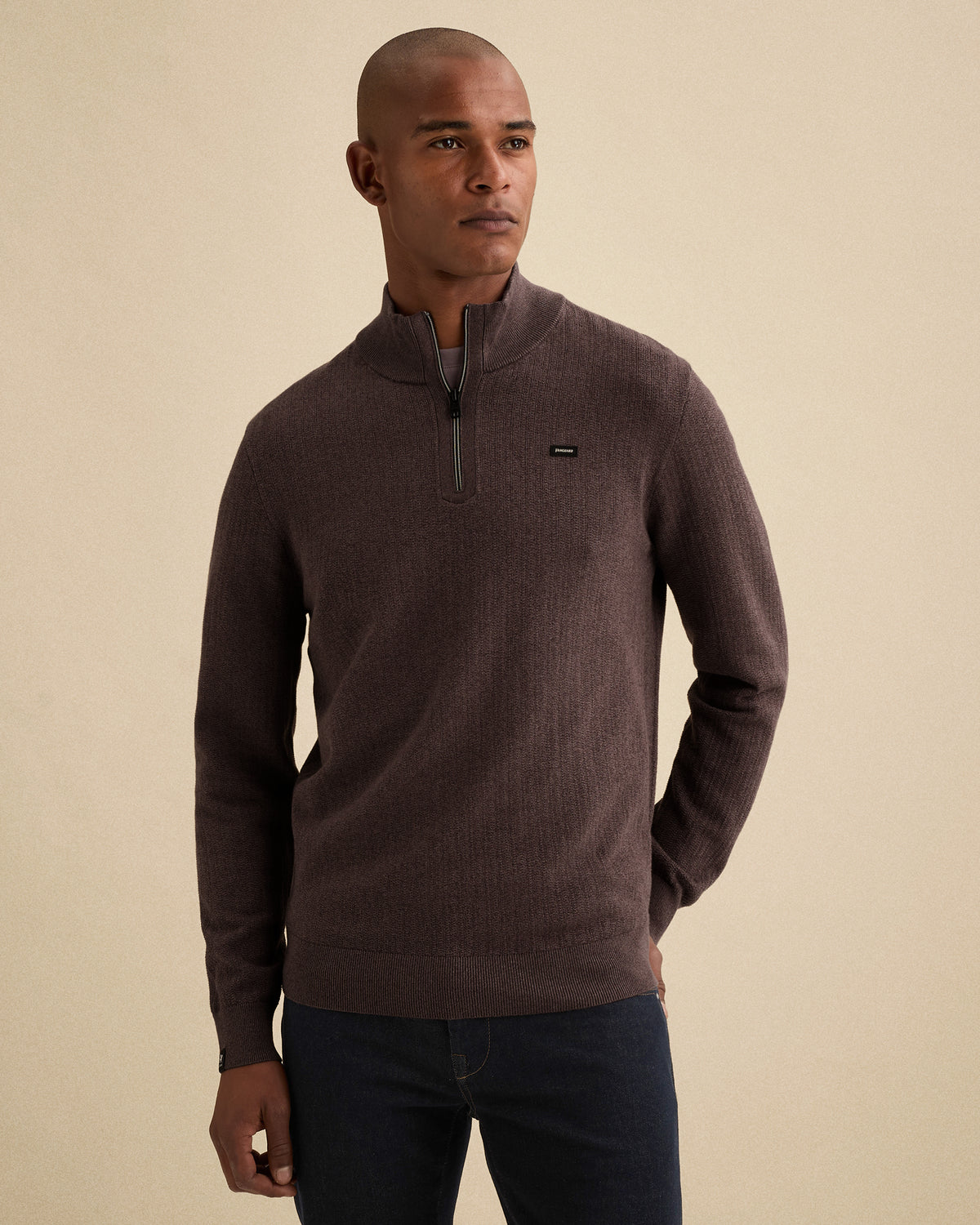 Vanguard half zip trui aubergine – detail ribstructuur