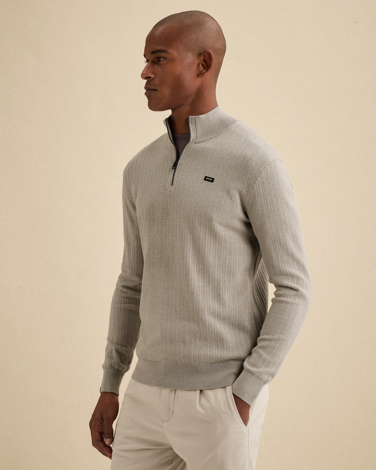 Vanguard half zip trui beige – vooraanzicht met ritskraag
