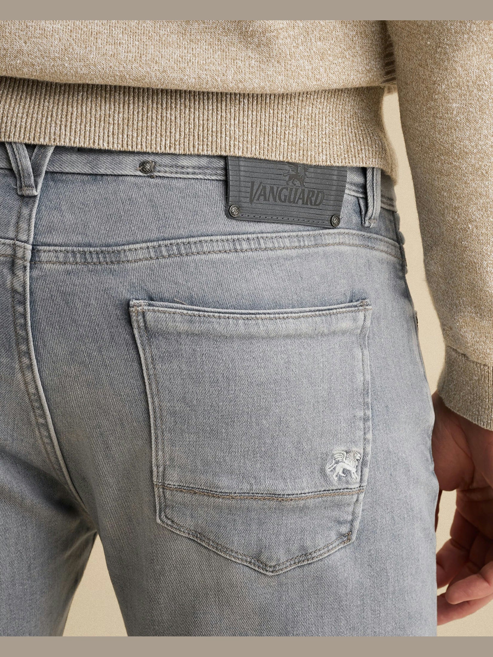 VTR2602710-LGM V7 Jeans grijs - Castelijn mode