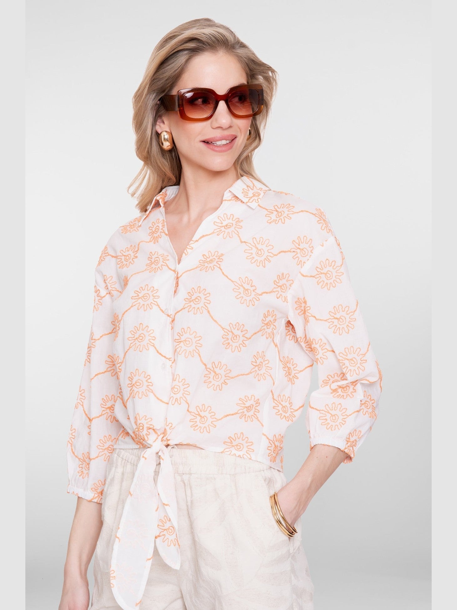 Blouse Borduursel Bloemen Wit/Peach - Castelijn mode