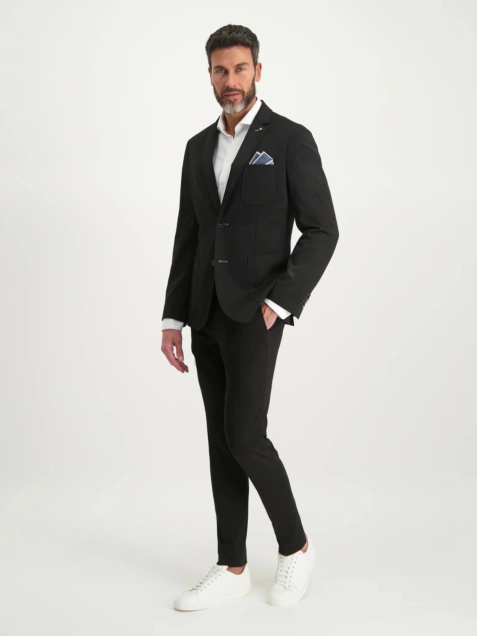 CBIW20 - M24 Chino zwart - Castelijn mode