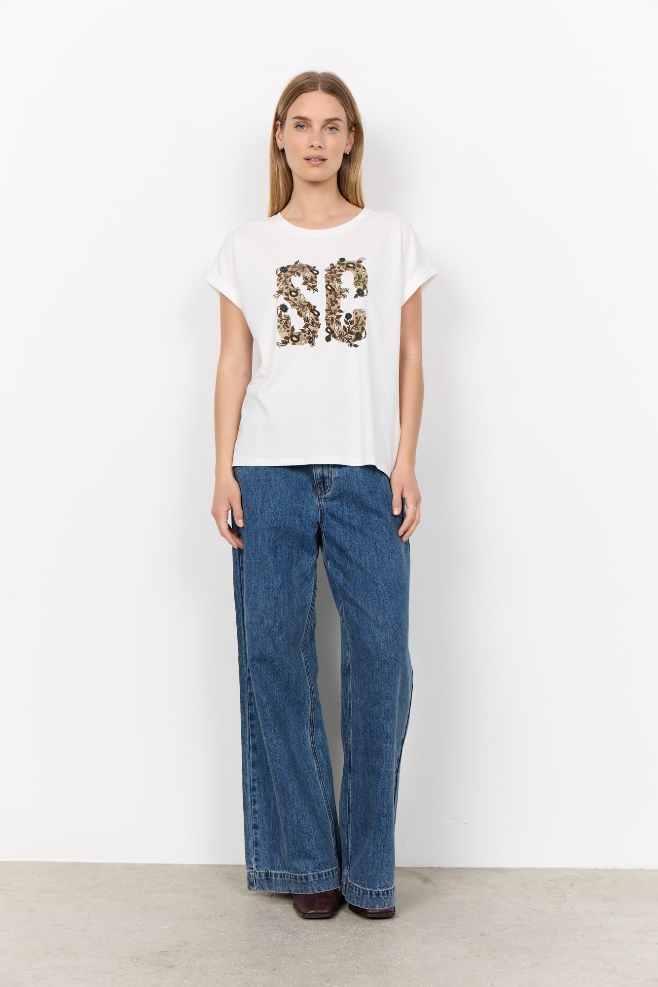 Rina T Shirt Wit Camel - Castelijn mode
