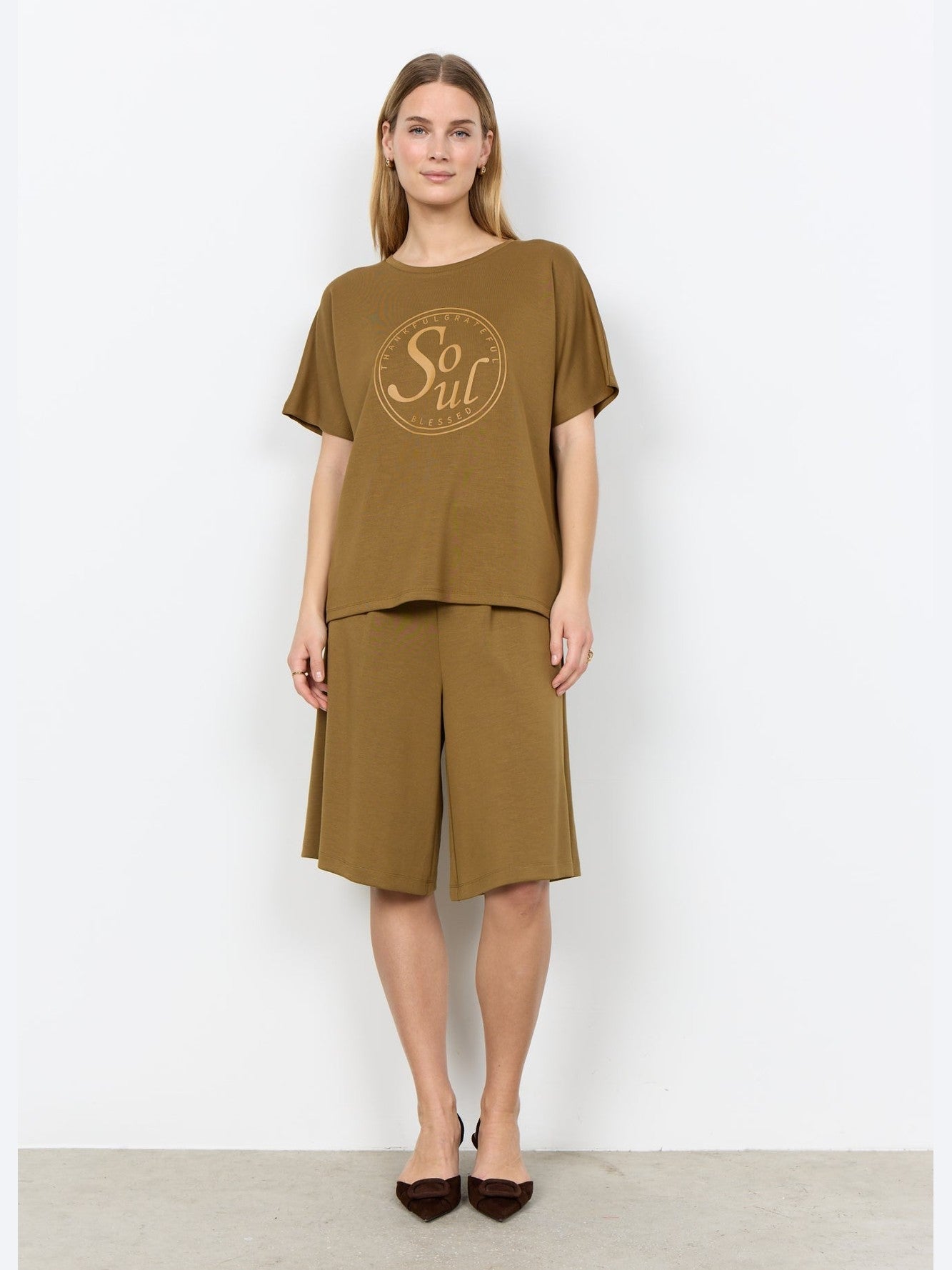 SC - BANU 301 T-Shirt olijf - Castelijn mode