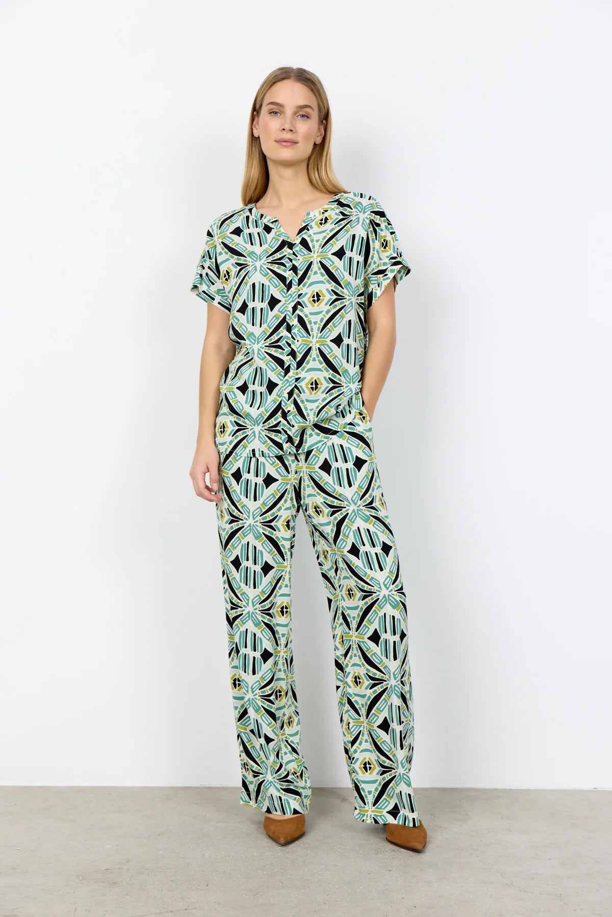 SC - CASSIEL 1 Blouse groen met print - Castelijn mode