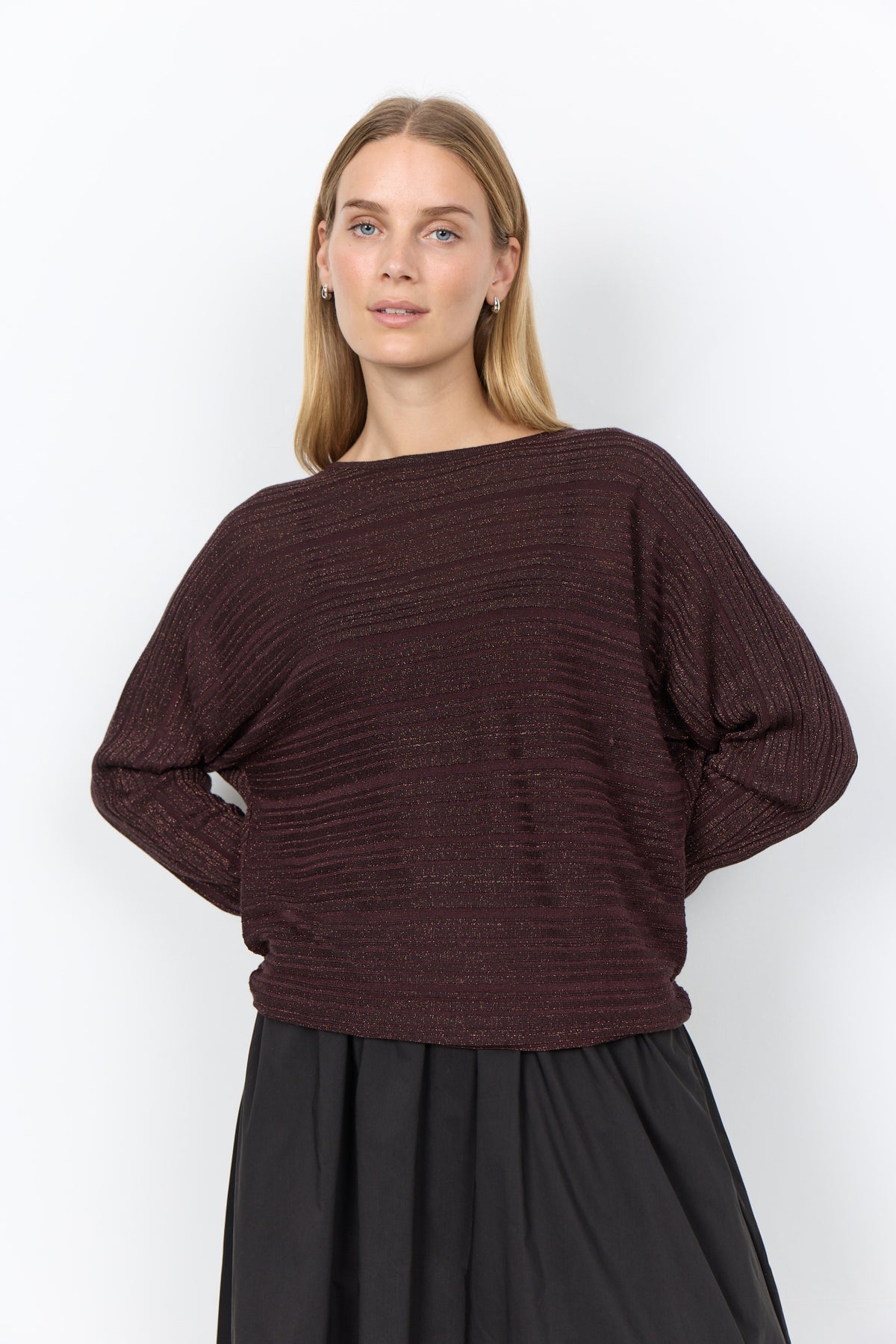 Violetta Trui Glansdraad Donkerbruin