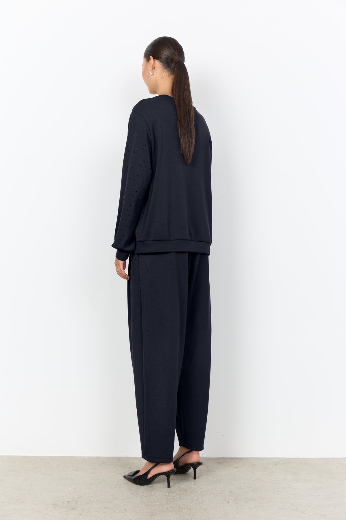 Banu Sweater Steentjes Zwart