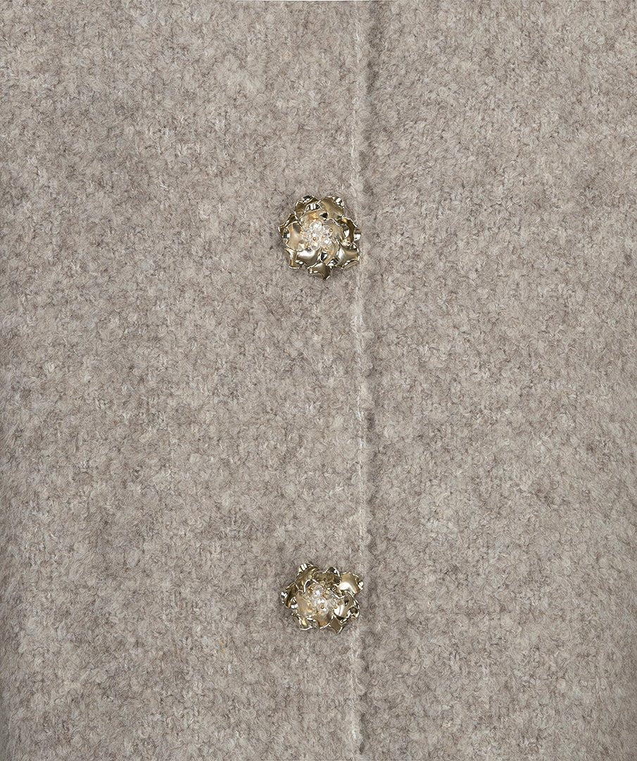 Vest Bouclé Sierknopen Taupe - Castelijn mode