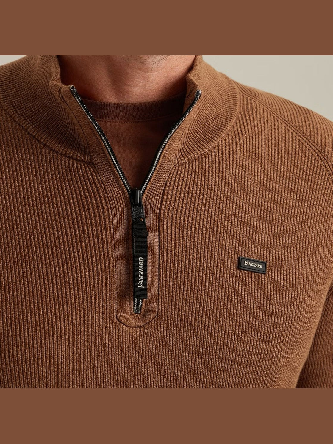 VKW2510332 - 8122 Trui met halve rits - Castelijn mode